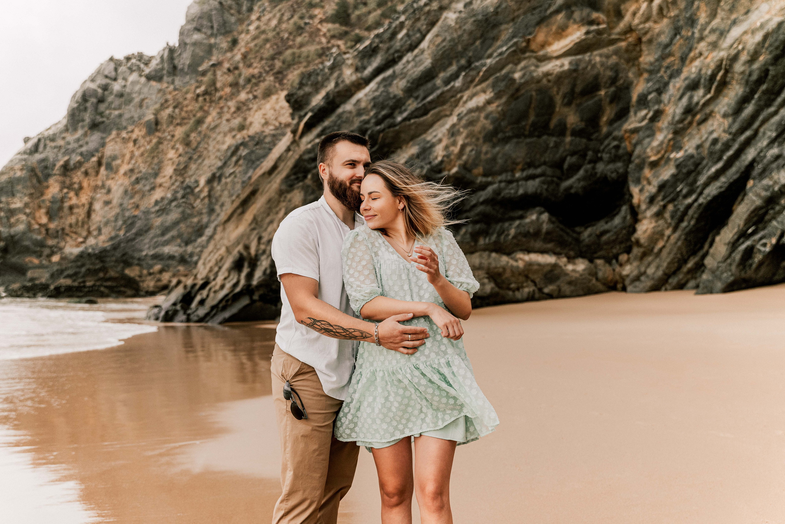Sessão Maternidade em Praia da Adraga. Fotografia e Filmes de Casamento de Luxo | Portugal & Destination Weddings | Ricardo & Mary Pictures