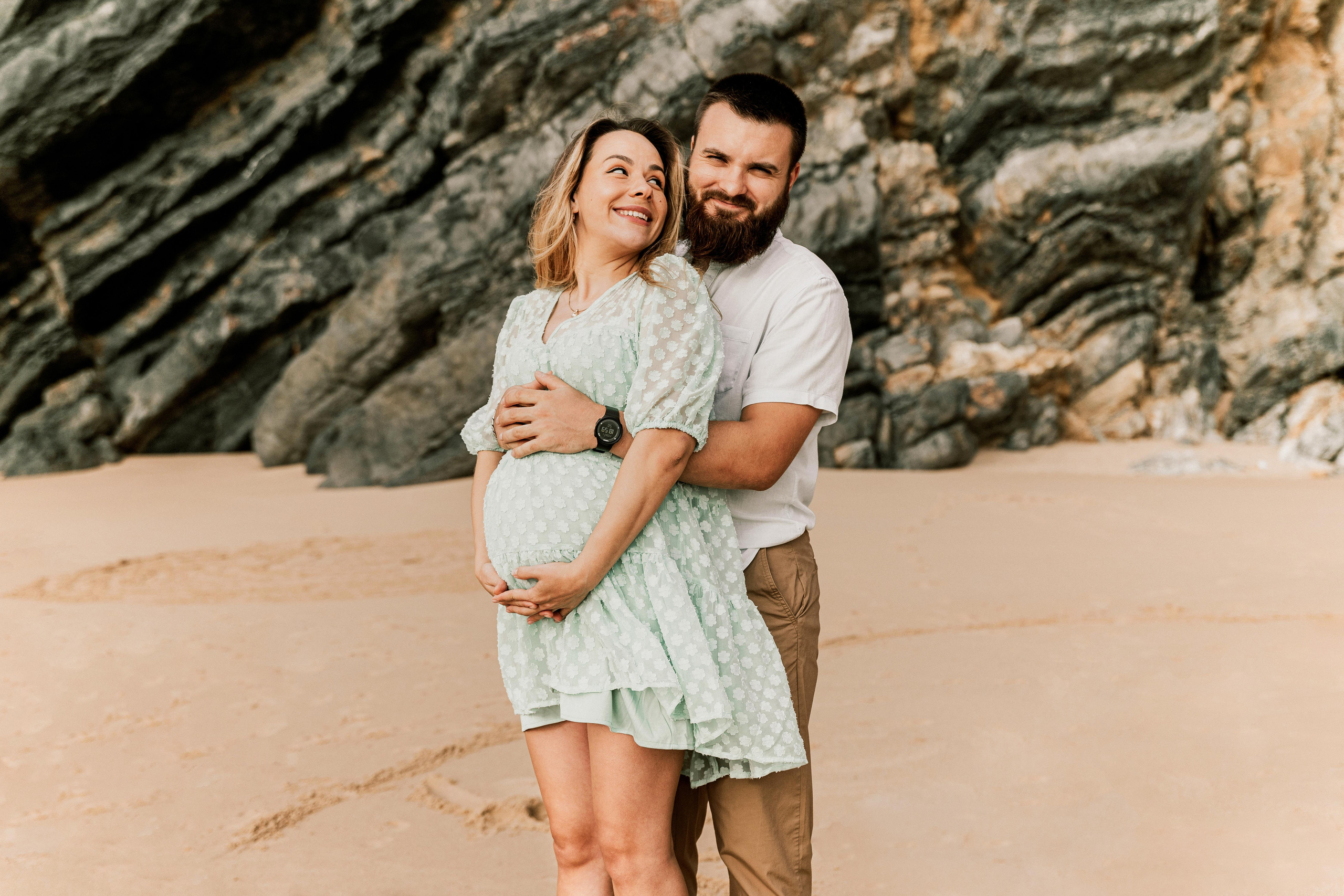 Sessão Maternidade em Praia da Adraga. Fotografia e Filmes de Casamento de Luxo | Portugal & Destination Weddings | Ricardo & Mary Pictures