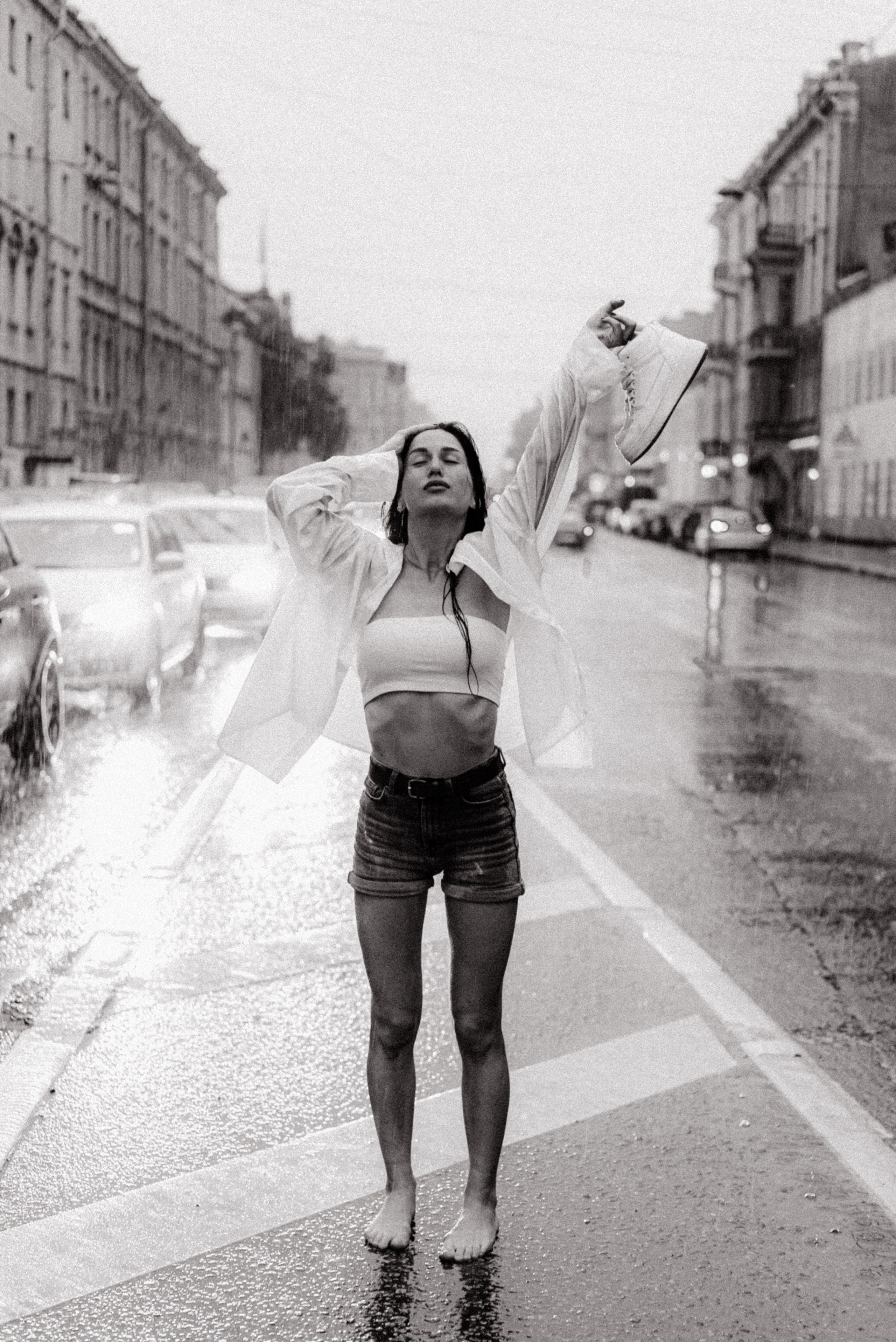 Walking in the rain. M Atelier | Art Portraits