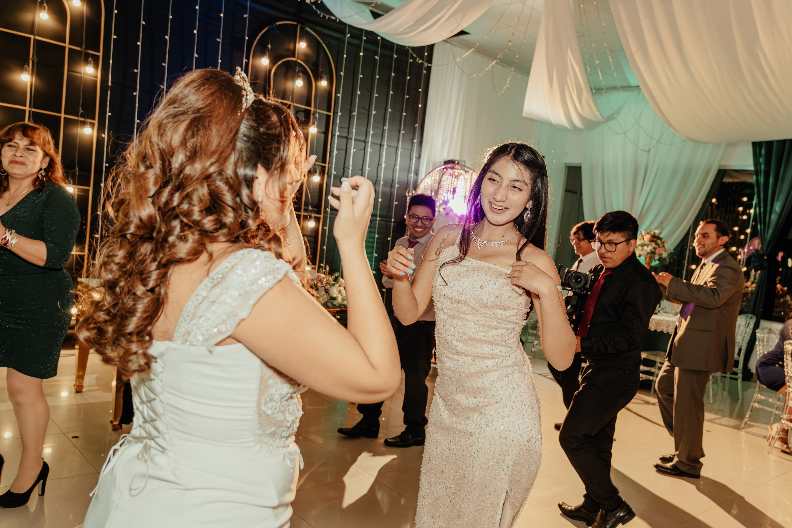 ANGIE + MANUEL BODA RELIGIOSA. Studio KVTA | Fotografía y Video de Bodas en Arequipa