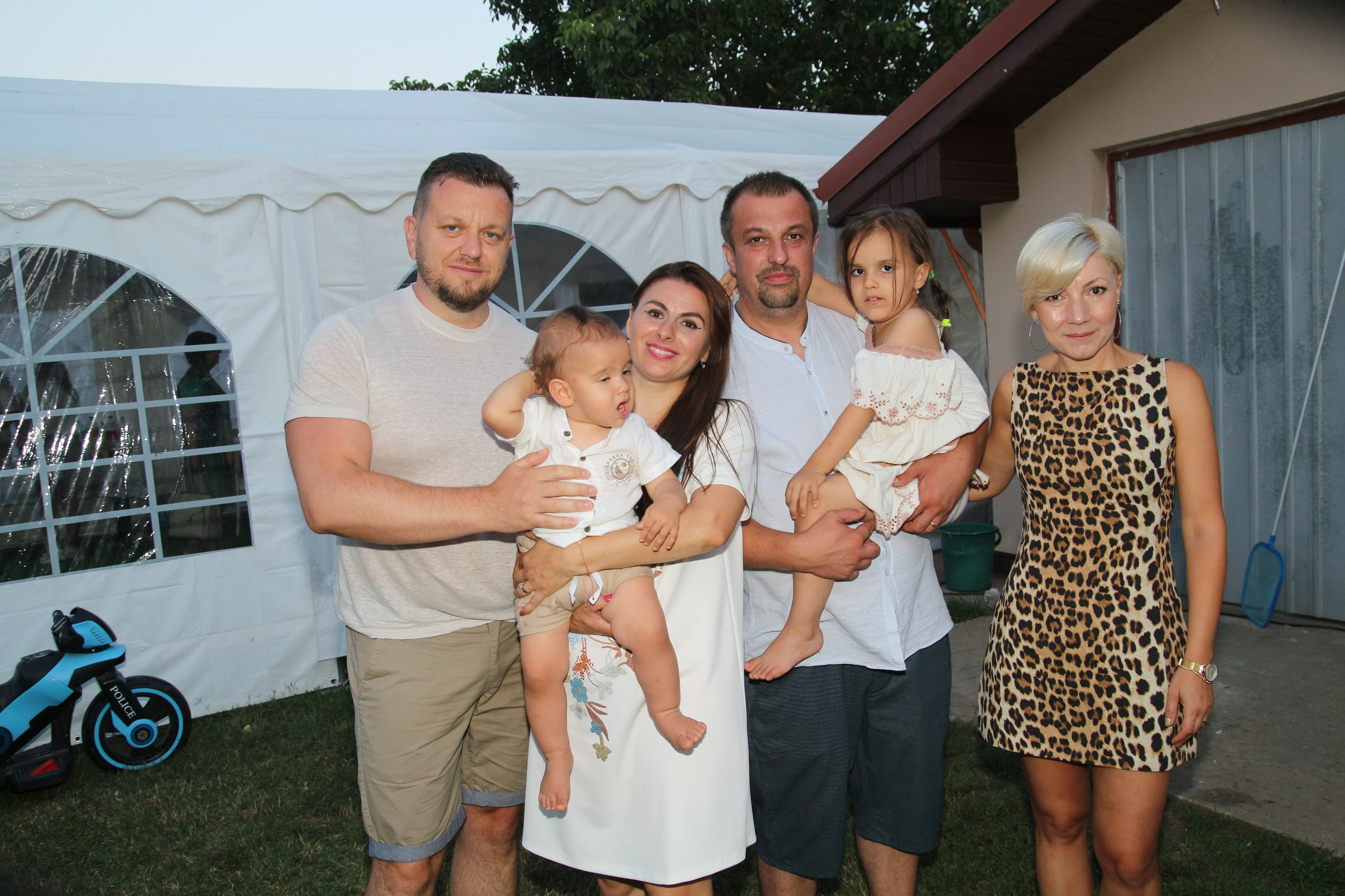 BYZO MEDIA. PETRU BYZO - family and children photographer in ROMANIA