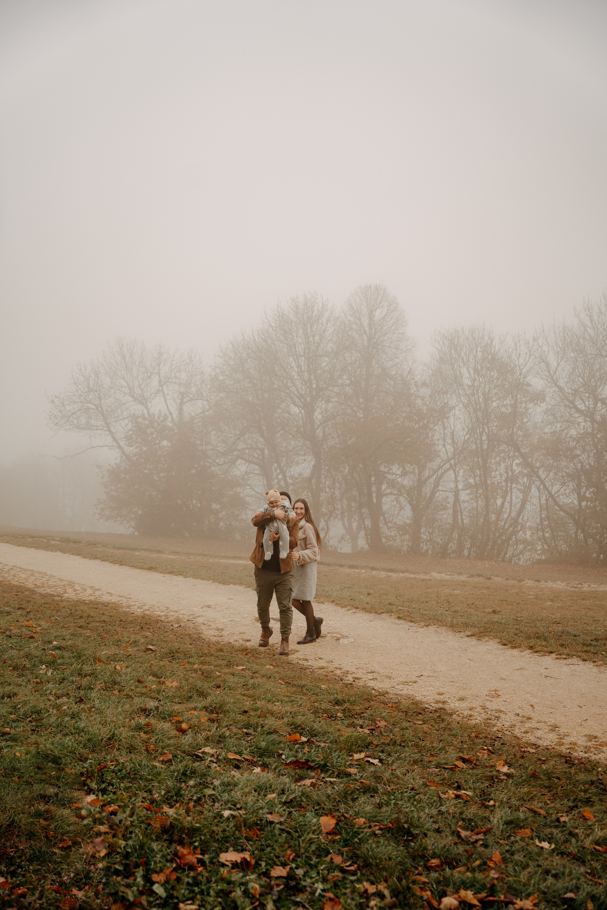 Bendegúz a ködös Normafán. Csilla visuals