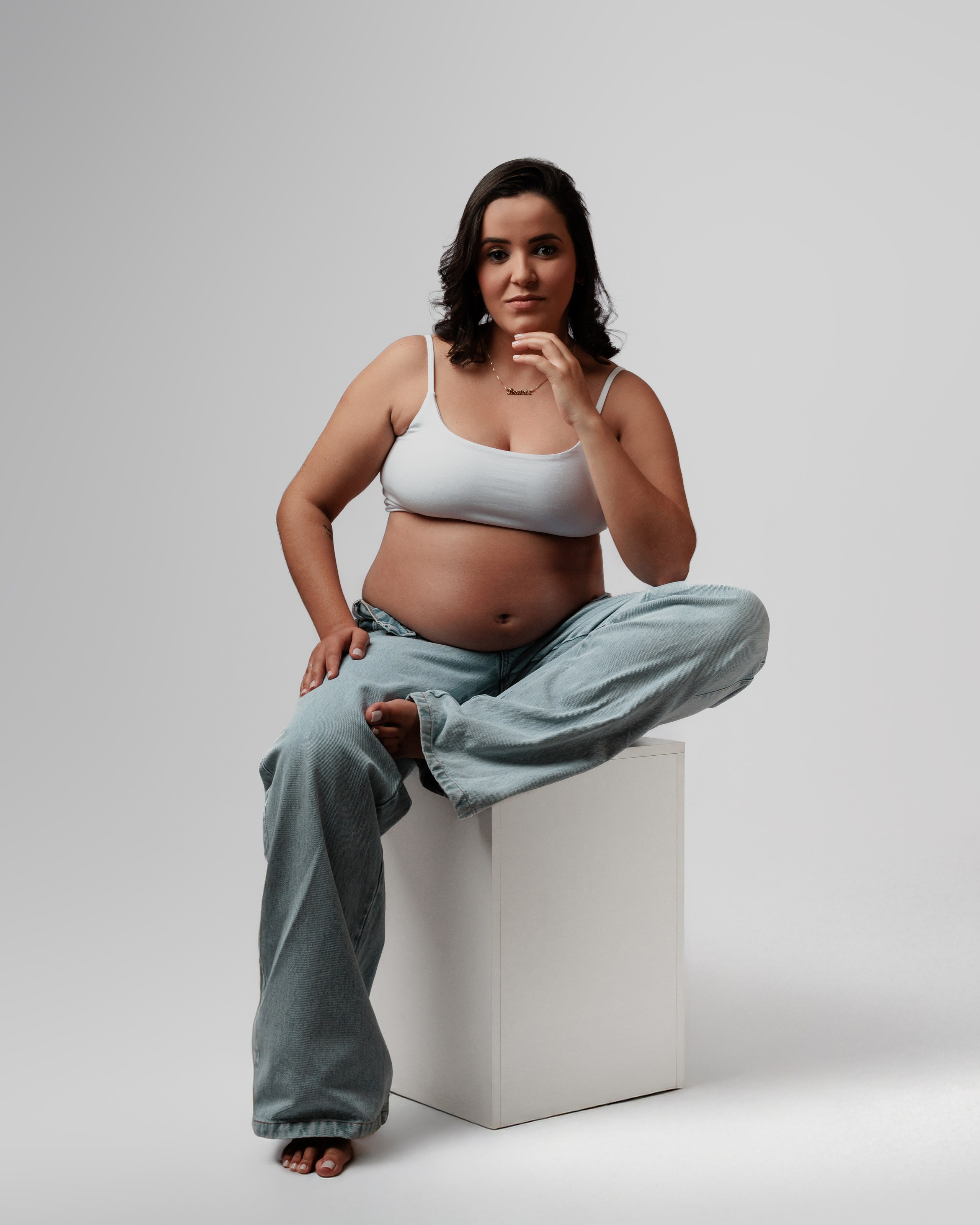 2025 | Beatriz — Gestante — Estudio. Denis Damasceno | Fotografia