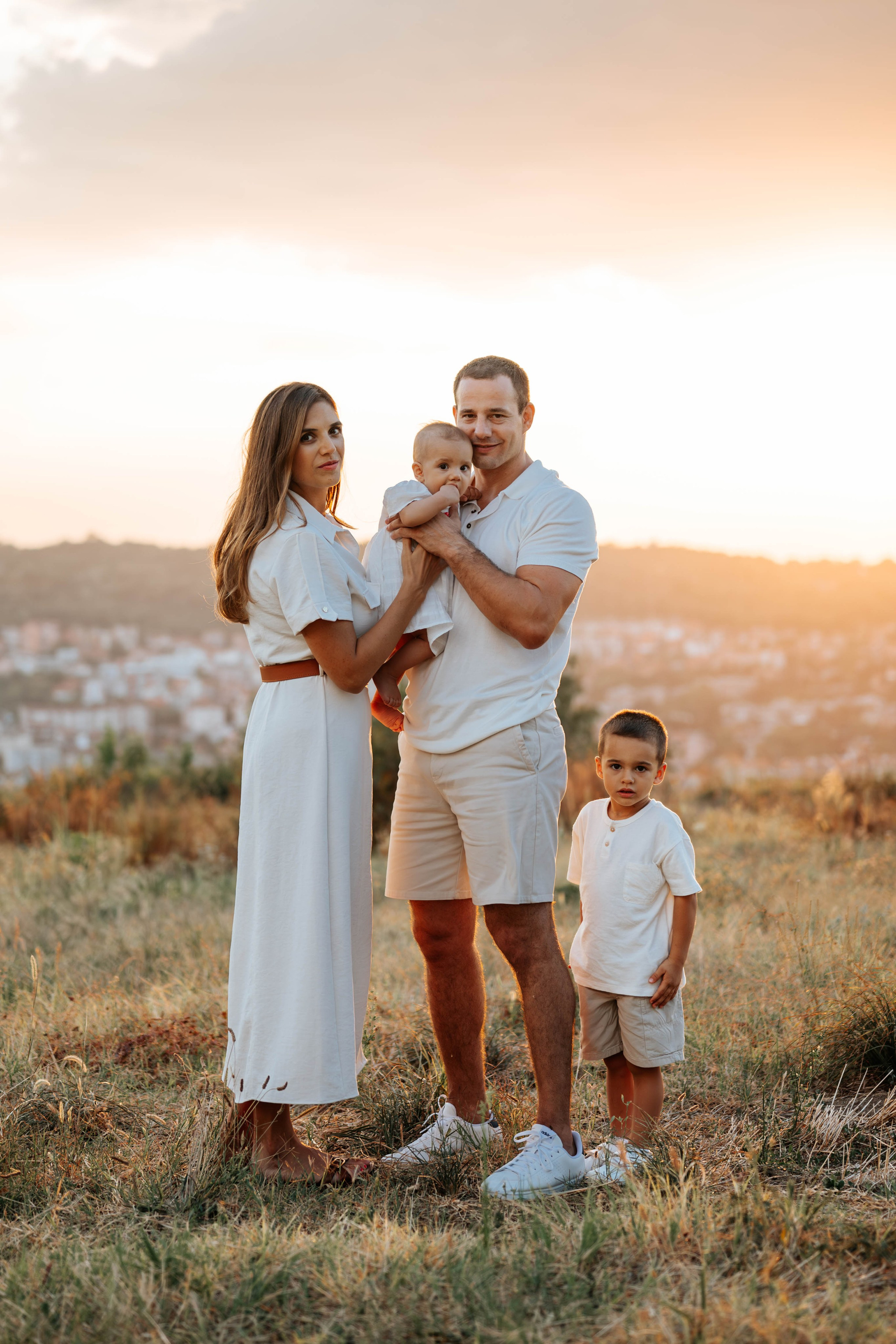 Bojana, Marko, Luka i Anika - porodično fotografisanje. Dečiji i porodični fotograf