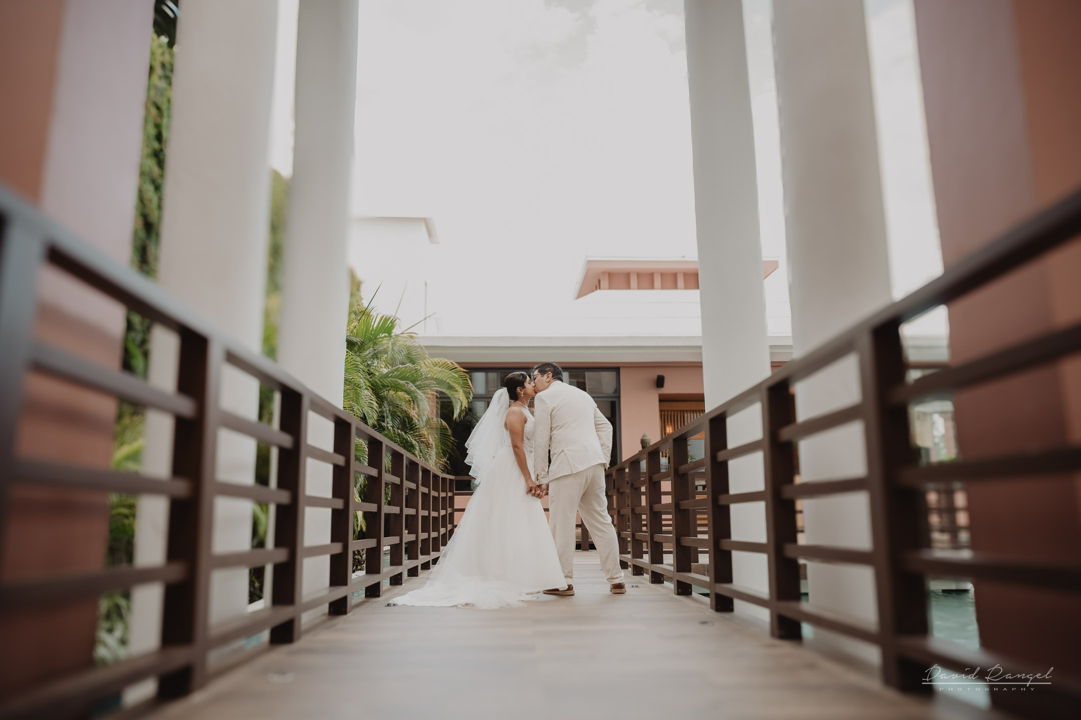 Destination Wedding in the Riviera Maya. Destination wedding photographer based in Cancun and Riviera Maya with service worldwide