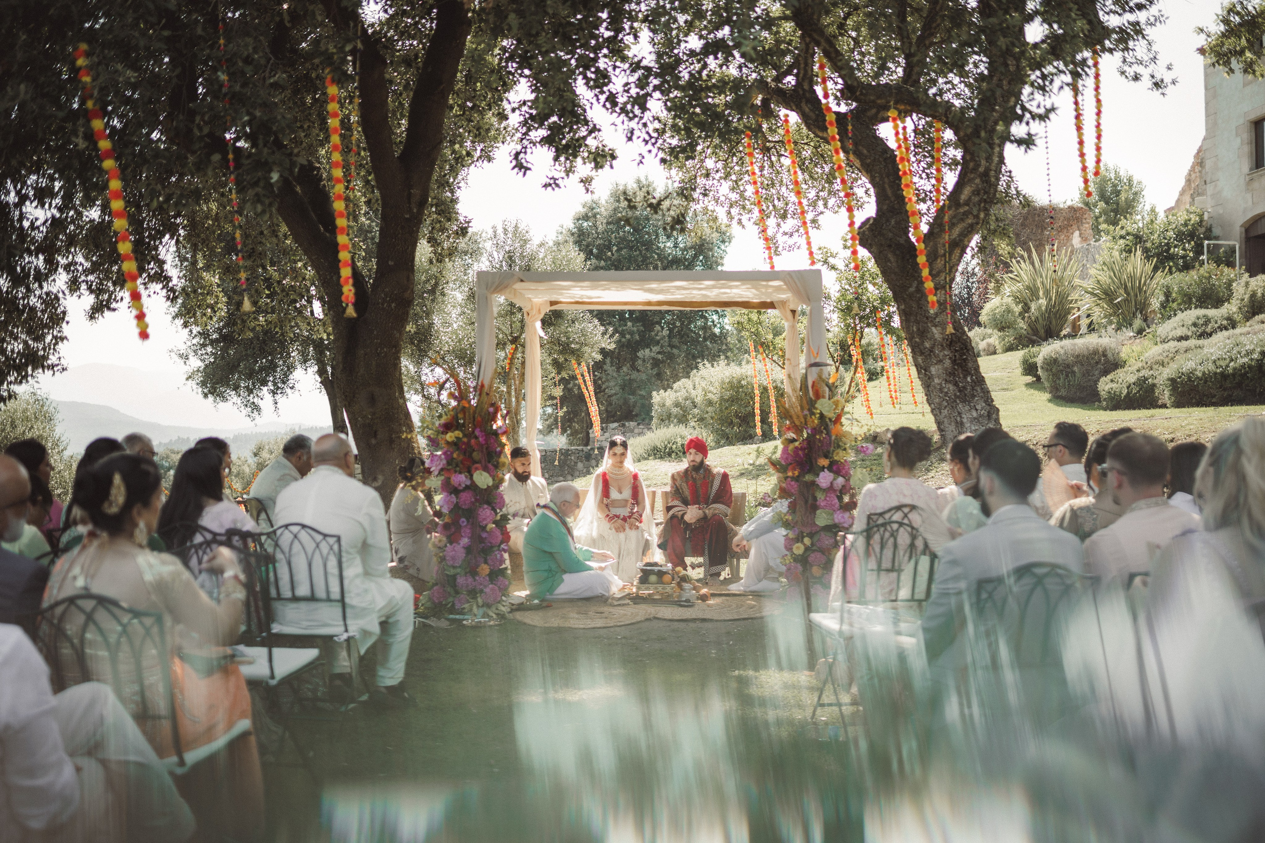 Patrik & Naomi. Monestir Sant Salvi. Paola wedding photographer / videographer in Barcelona