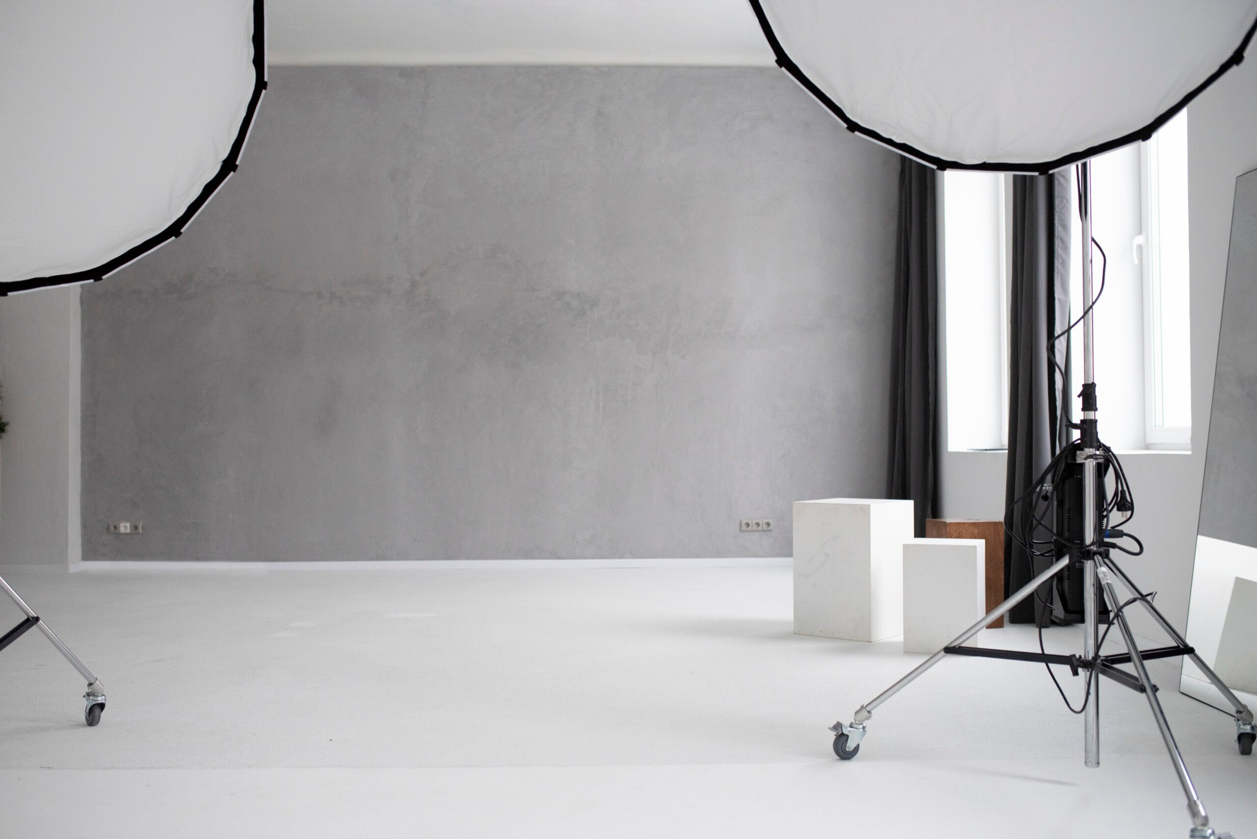 Nuomojamos Fotostudijos Vilniuje. Framed by Evelina | Vestuvių fotografė