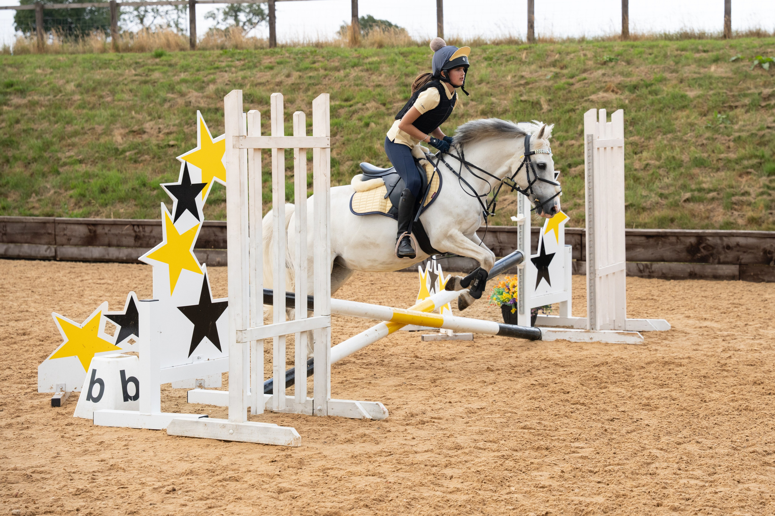 Show Jumping Photography in Leicestershire | Equine Action Shots by El. Leicestershire Equine Photography by El | Authentic Equine Portraits & Events
