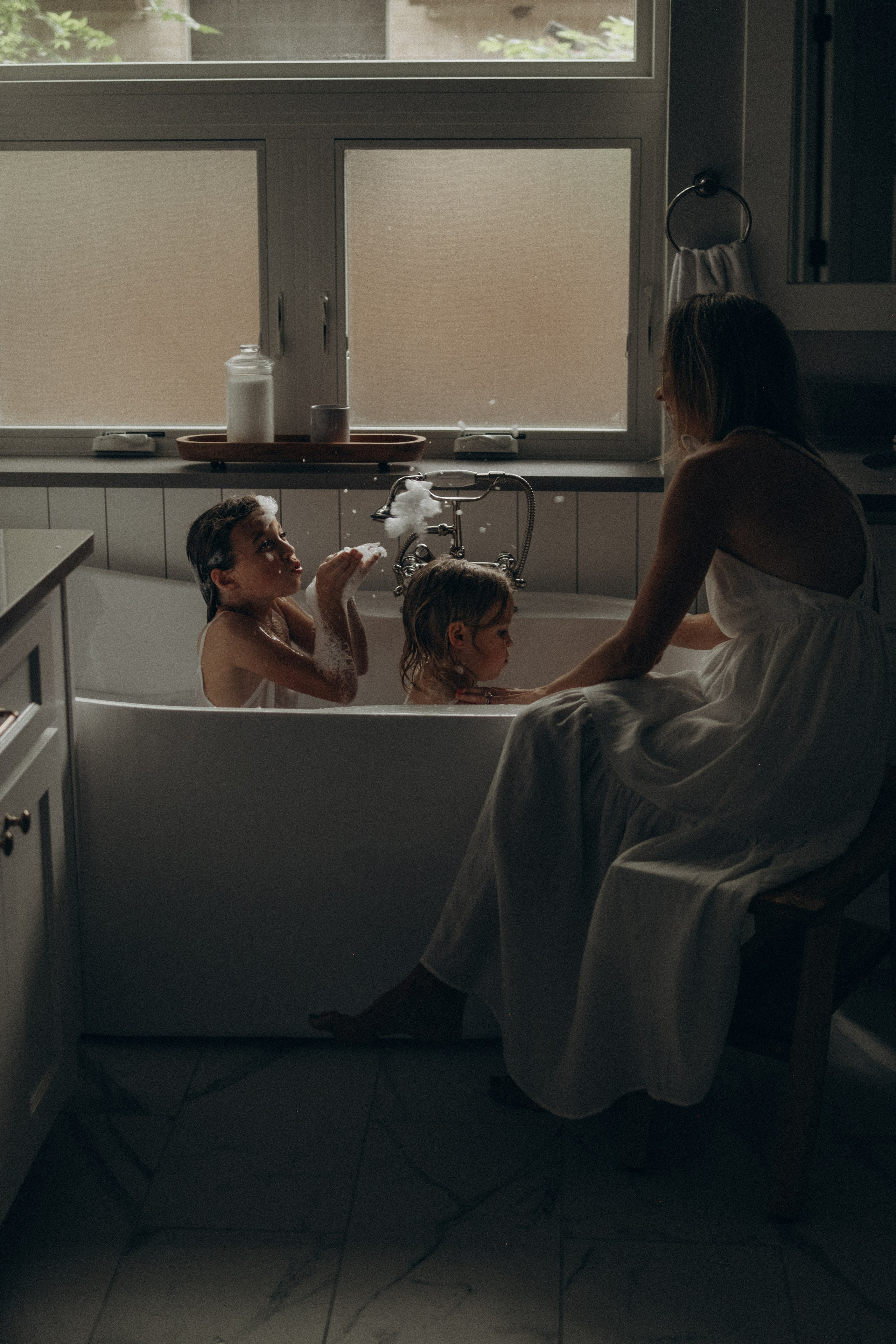 Bubble Bath. Lens Captures Life