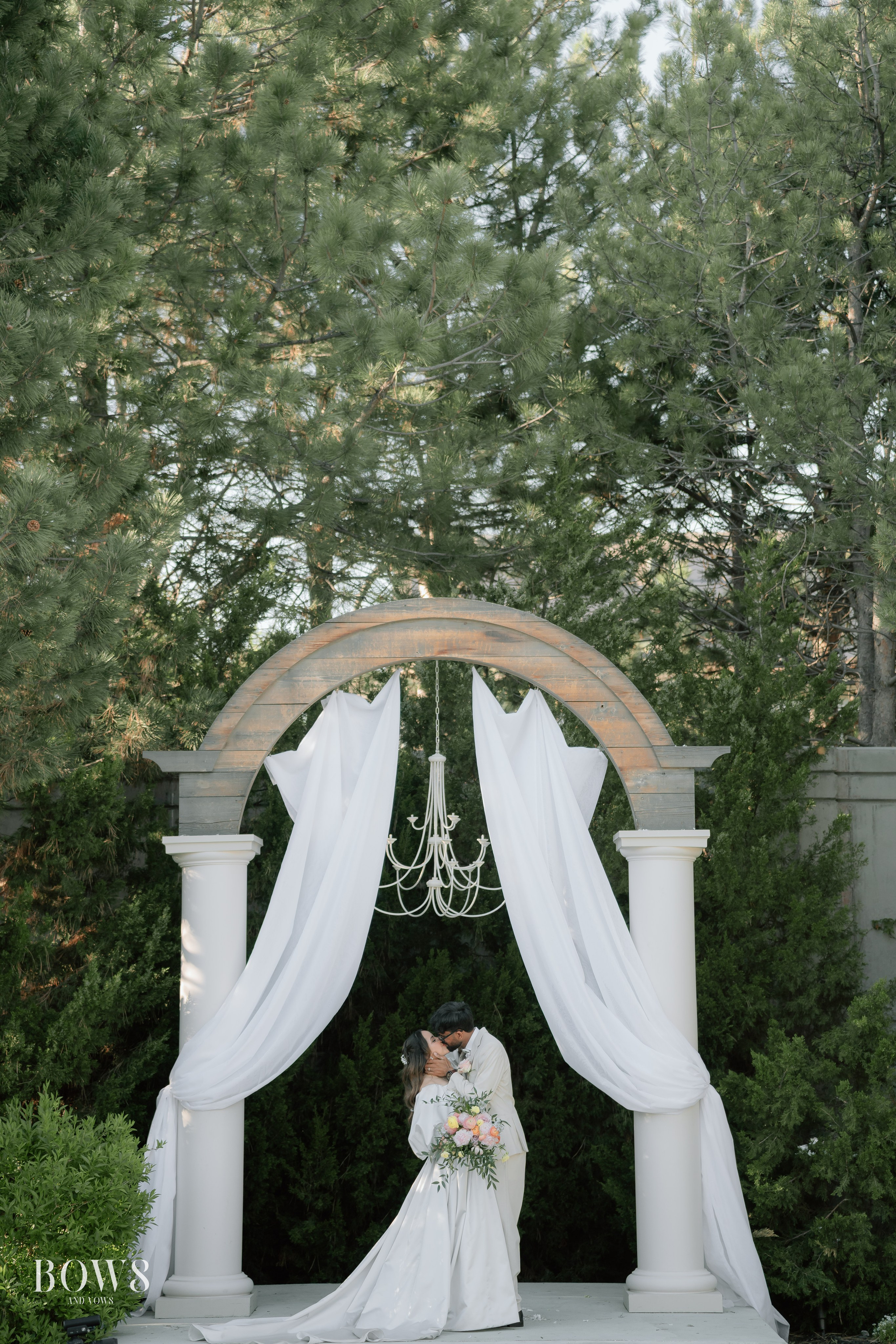 ARAVIND & MARISSA. WEDDING PHOTO COLOR GRADING