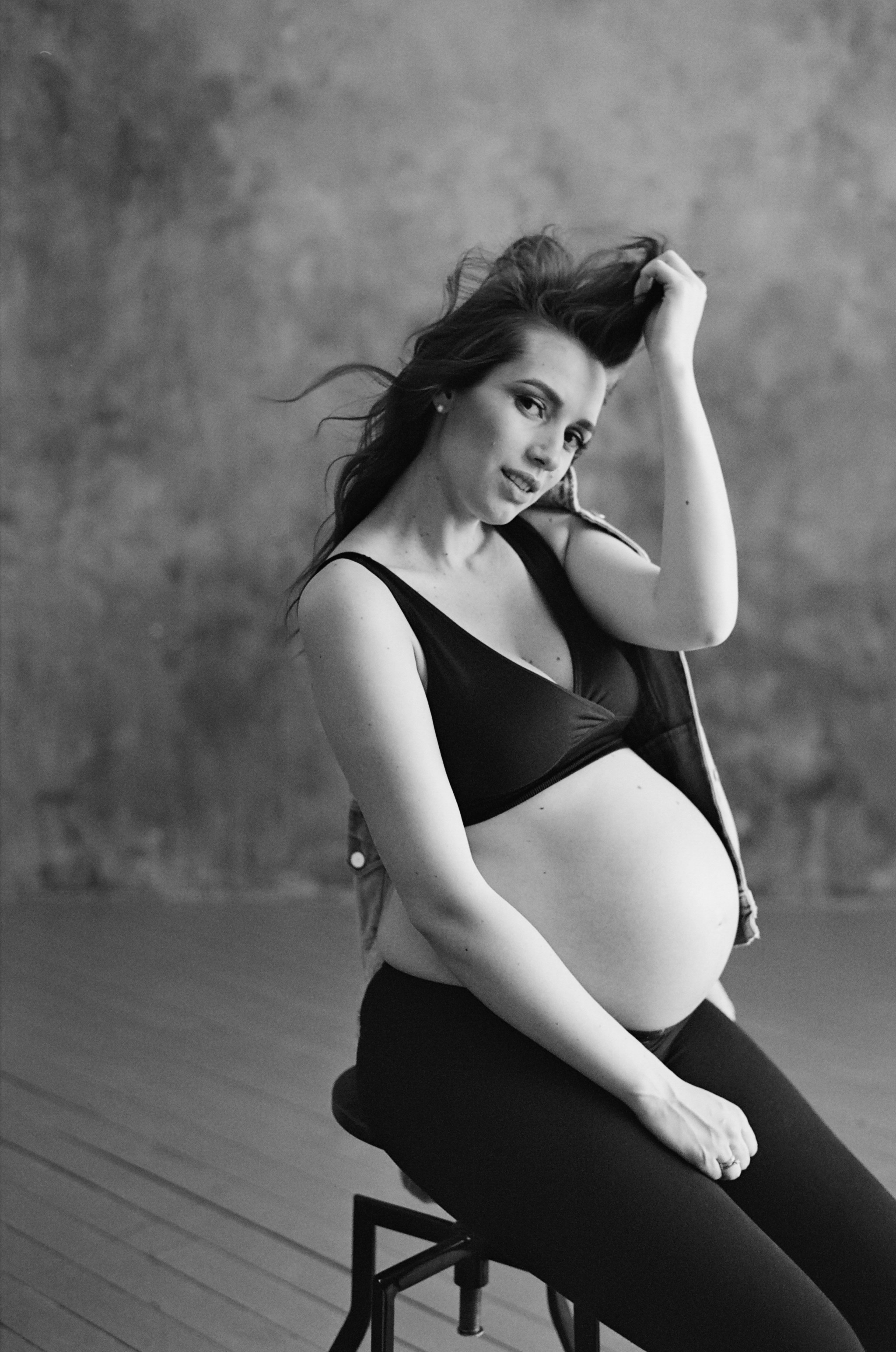 Pregnancy. Anton Mislawsky photographer and filmmaker