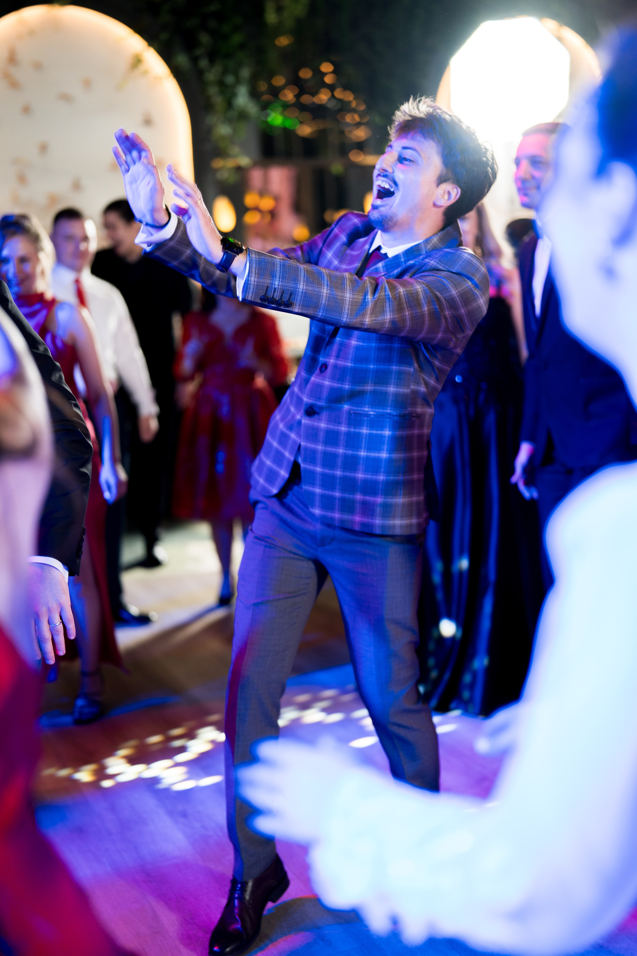 PARTY. Gabriel Florea — Fotograf nuntă București