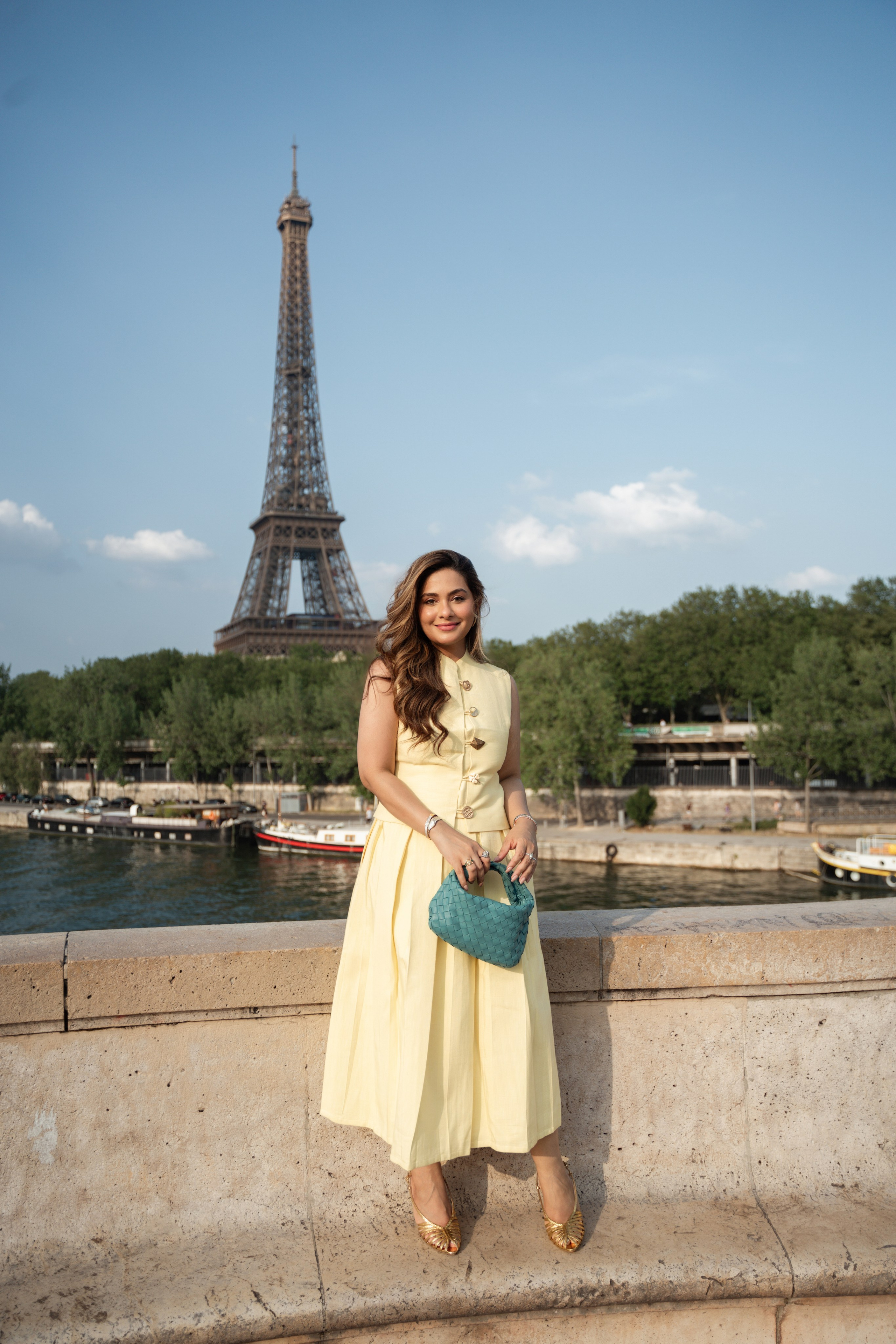 Megha (1 hour). Photographer in Paris|Solo and groups, portraits & content, couples photo-shoot in Paris at the best locations