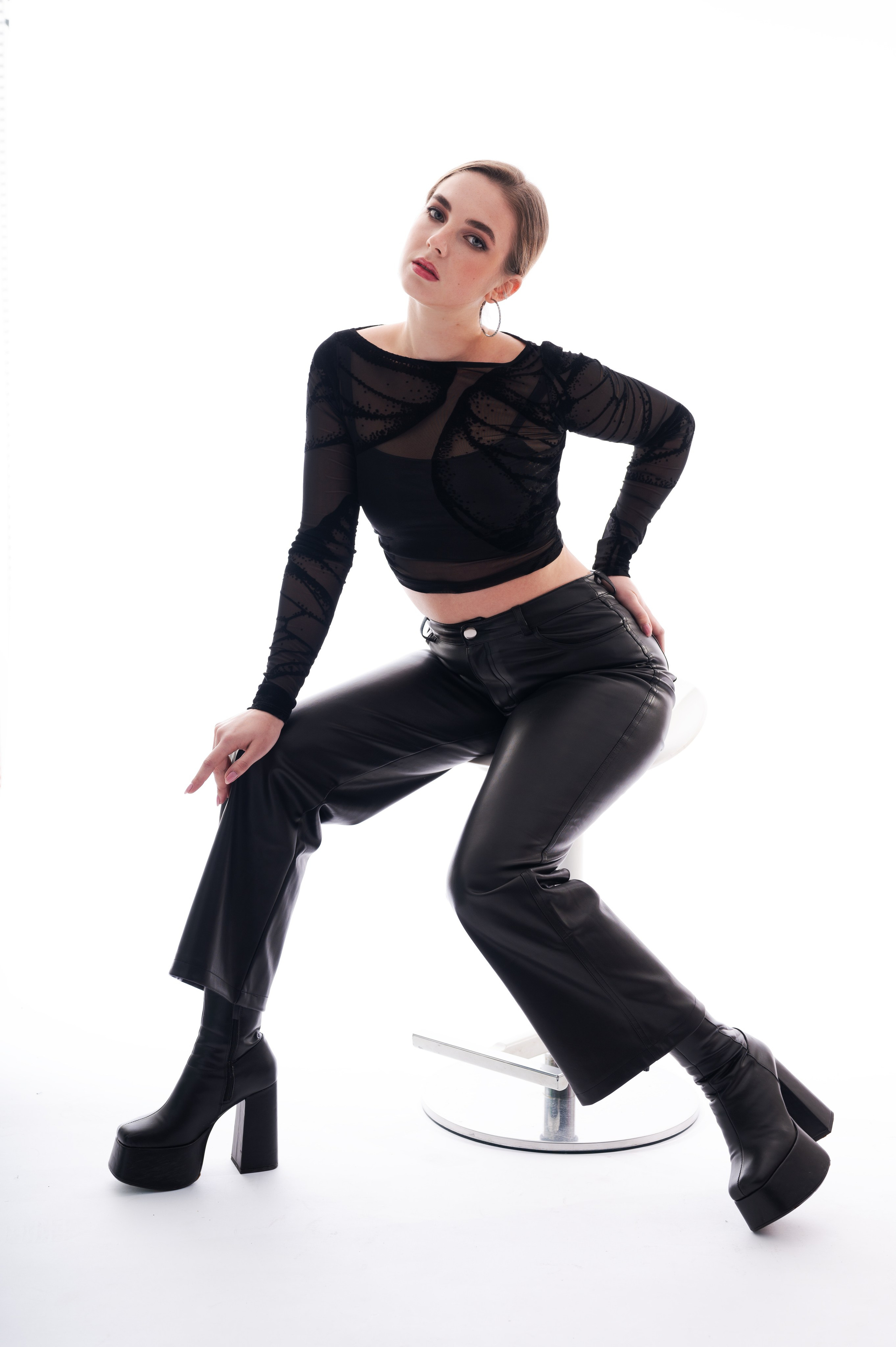 Nana & Lera — photo studio. Photographer Yulia Lushnikova, Based in Valencia