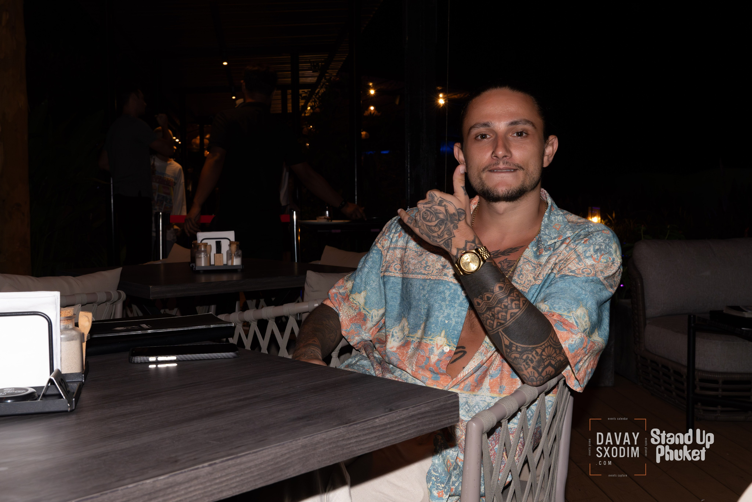 Standup Влада Лапина | Фоторепортаж | Афиша | DAVAYSXODIM.com PHUKET. АФИША|ФОТОРЕПОРТАЖИ|ИВЕНТЫ|ПХУКЕТ