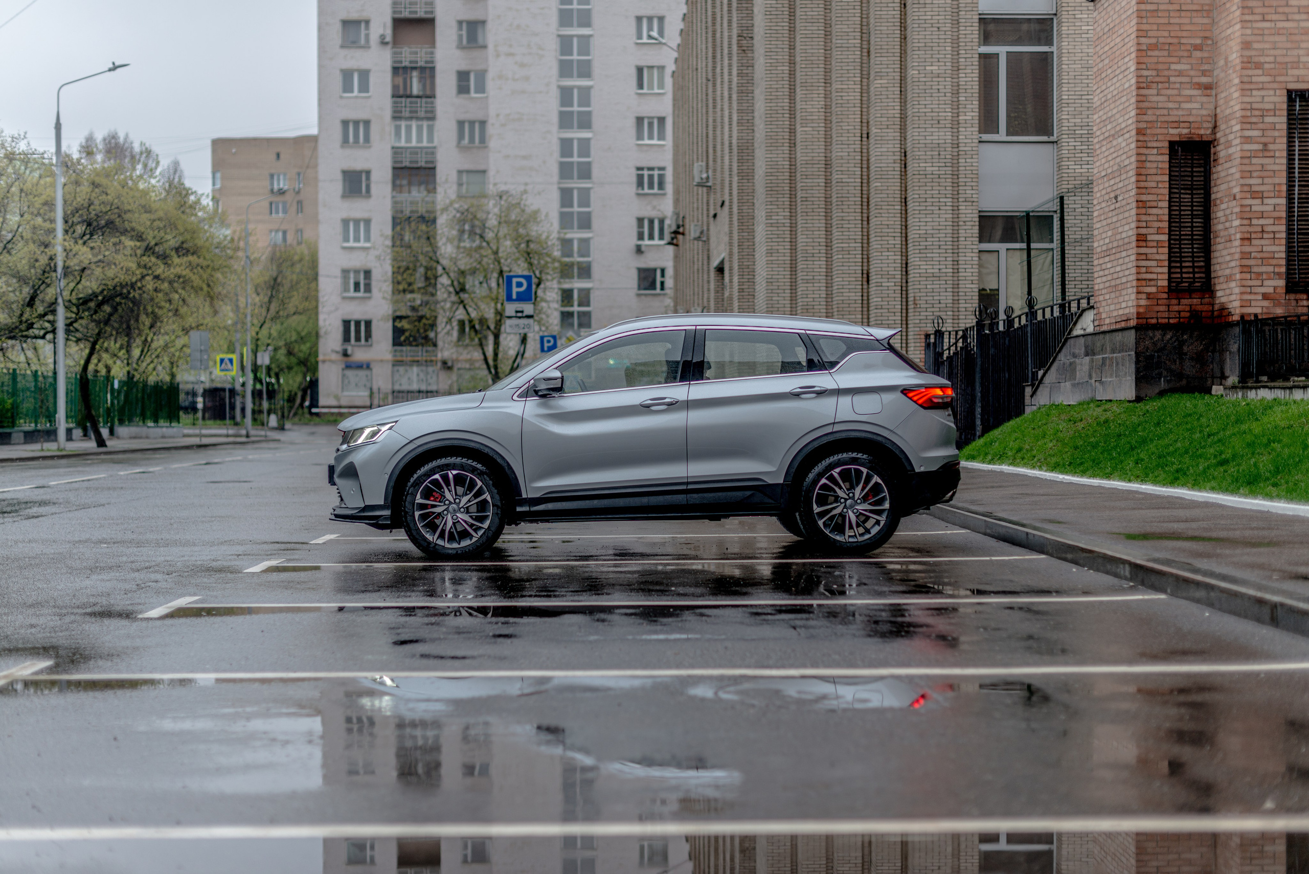 Фотосъемка автомобиля Geely Coolray. ФОТОГРАФ МЕКСИКА КИНТАНА-РОО