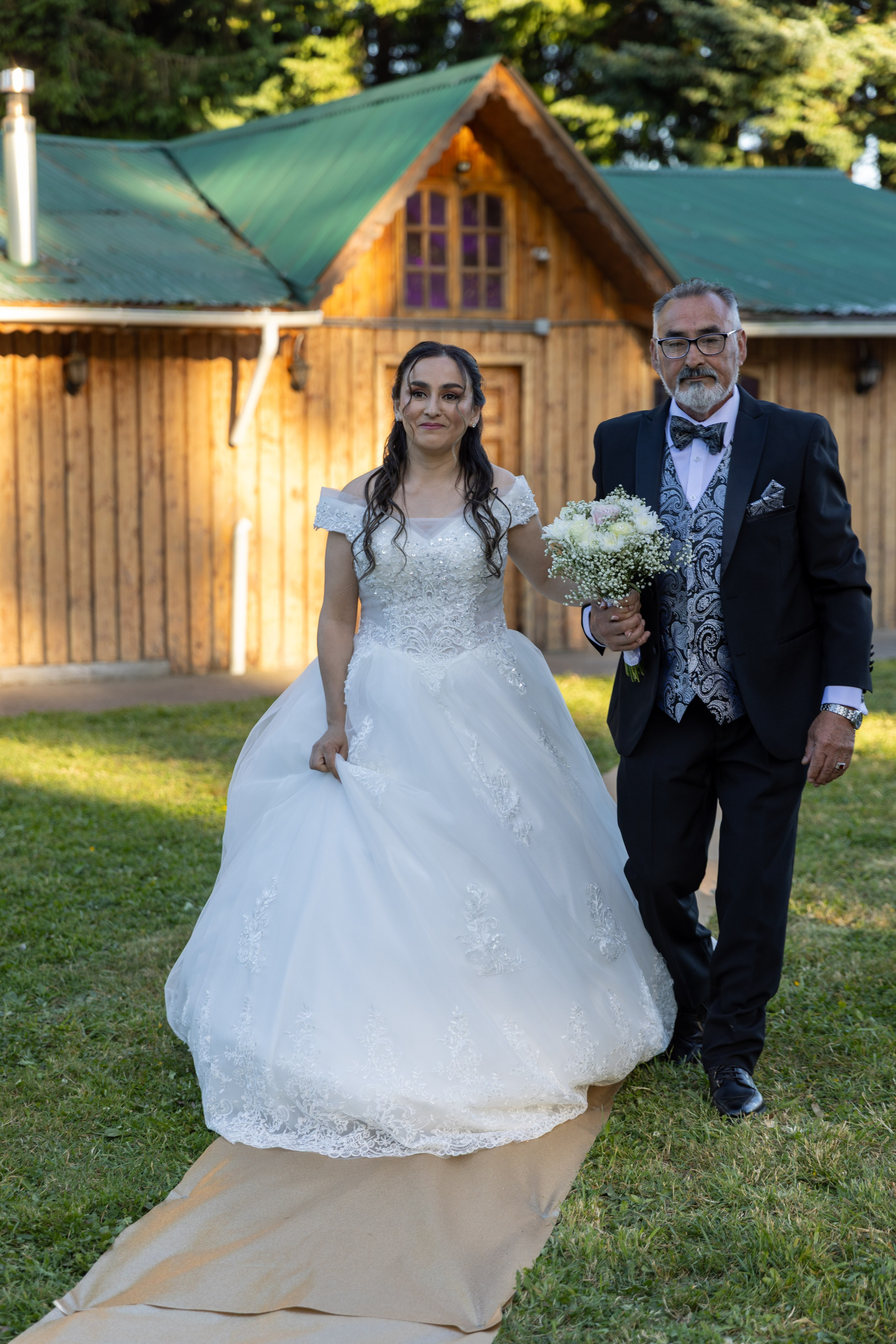 Elizabeth & Luis. Dinka & Emilio - El arte de preservar lo que no se repite