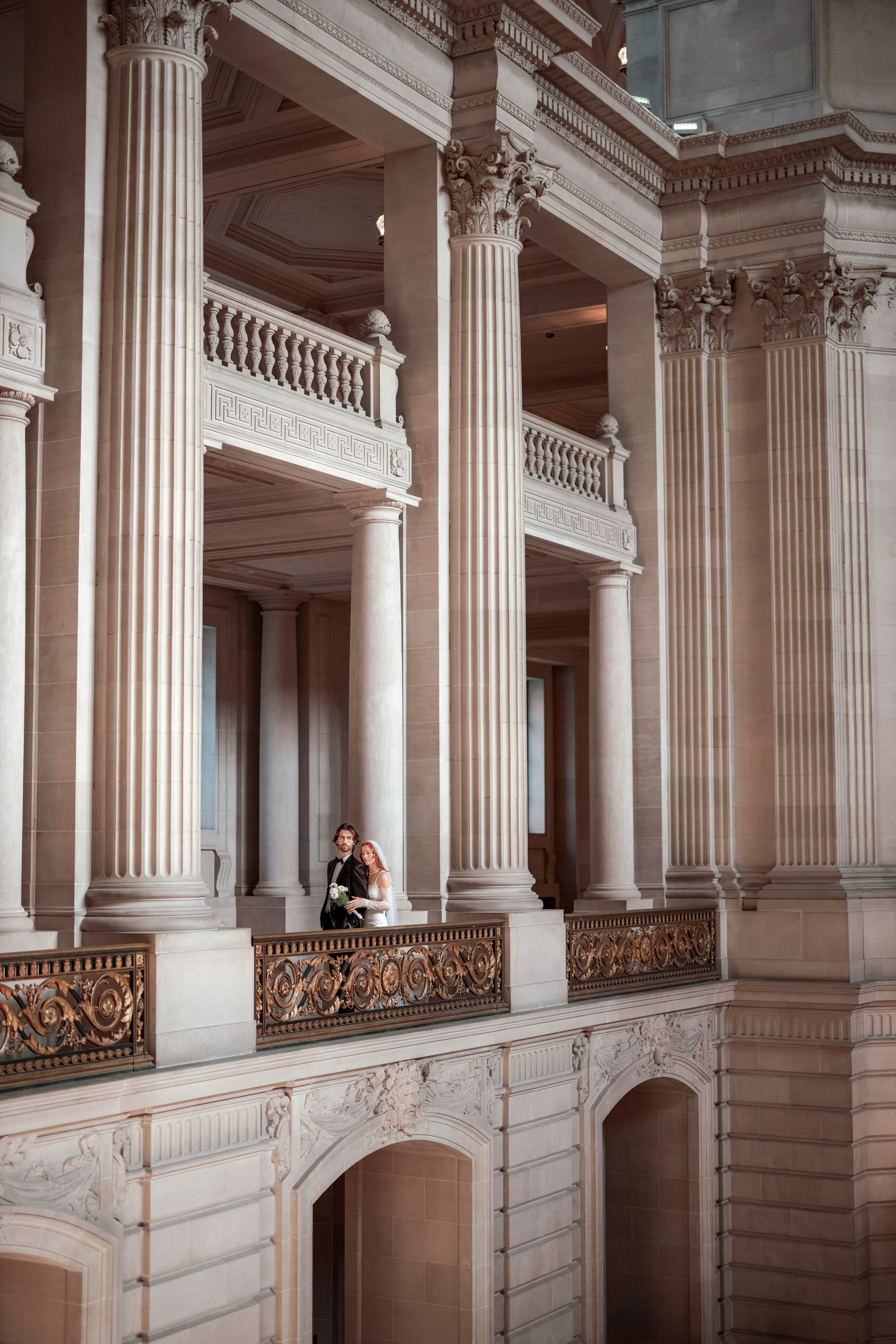 San Francisco City hall. Bay Area Photographer: family, maternity, love story, wedding