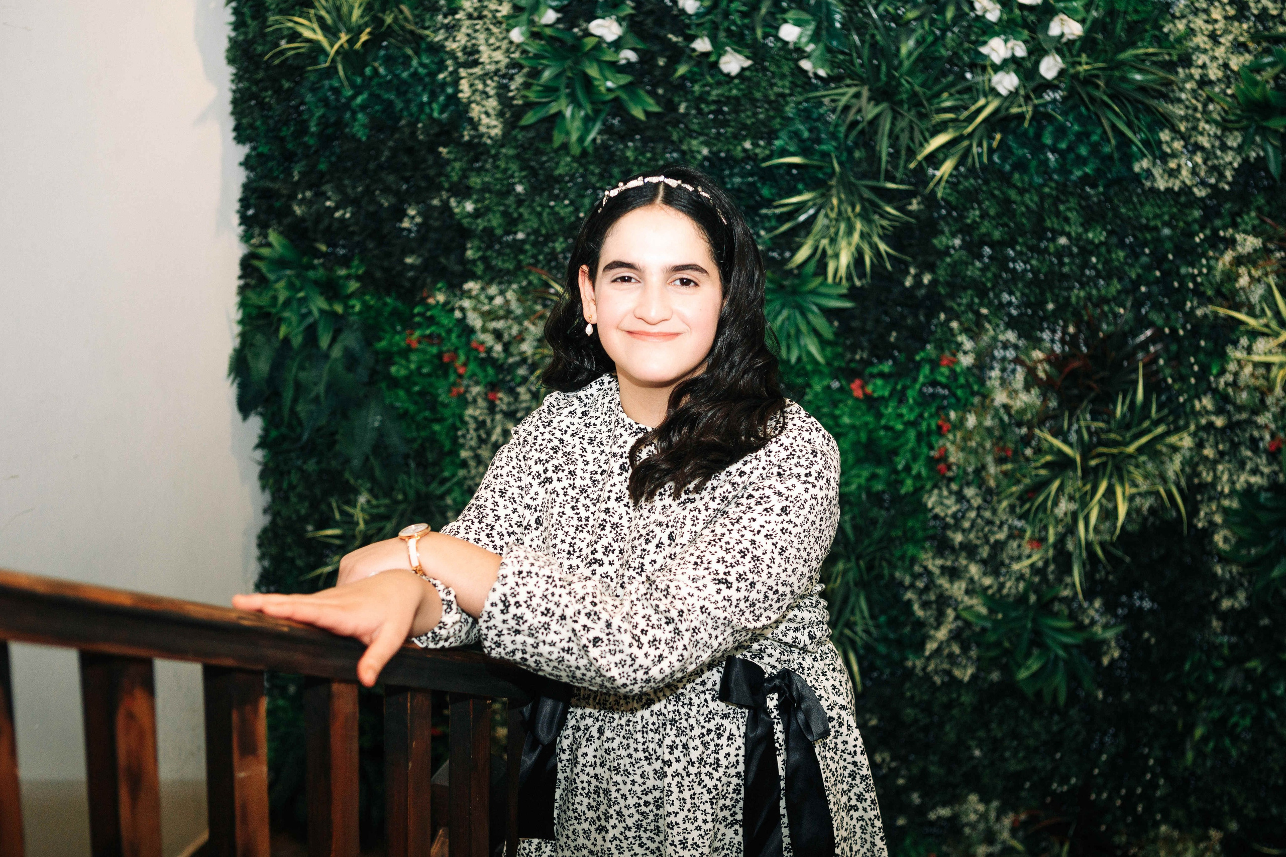 PARTY IN A RESTAURANT WITH THE WHOLE FAMILY. Https://shi-photo.com/