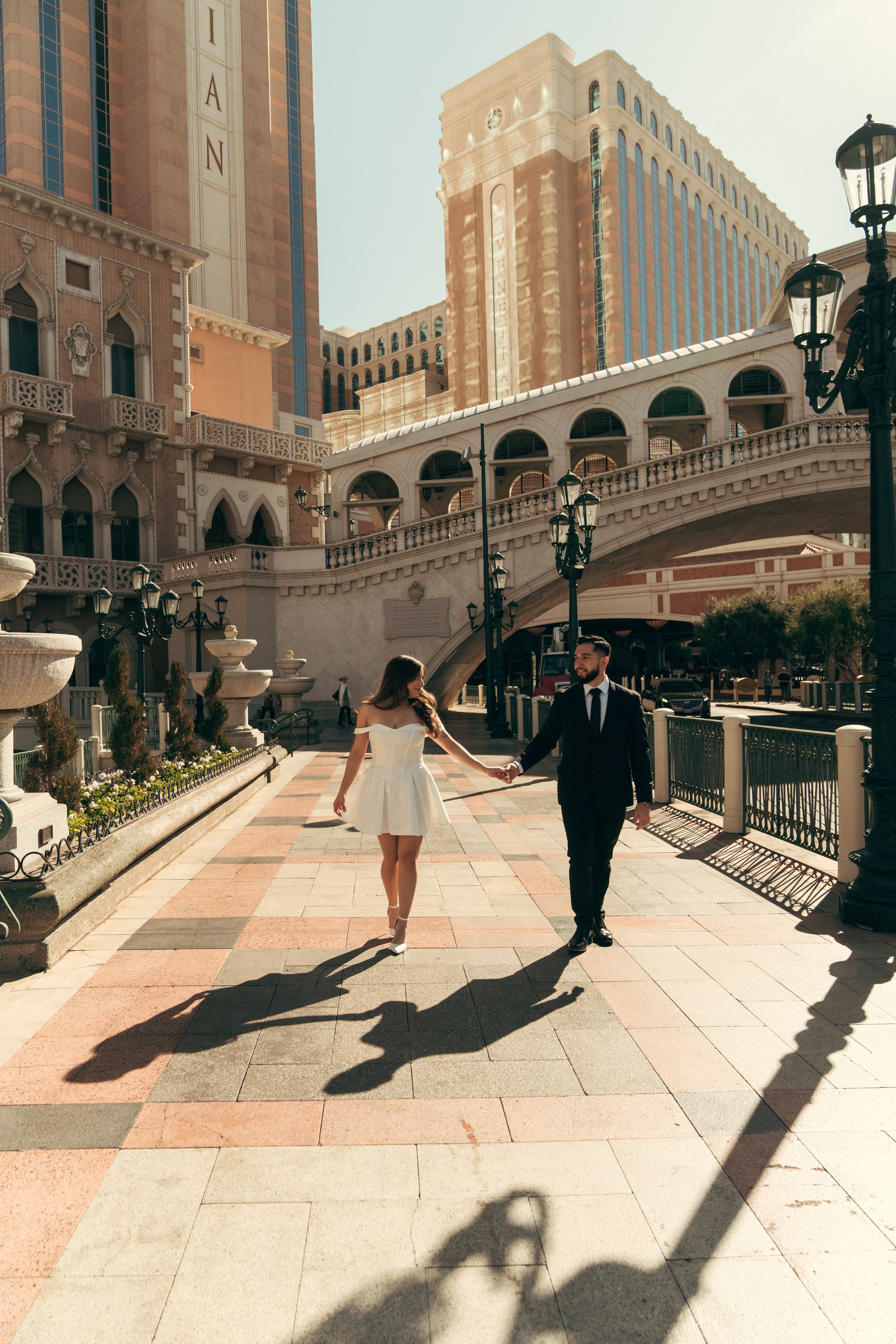 Kasandra&Viktor. Wedding & elopement photographer Viktoriya Kravtsov. Las Vegas