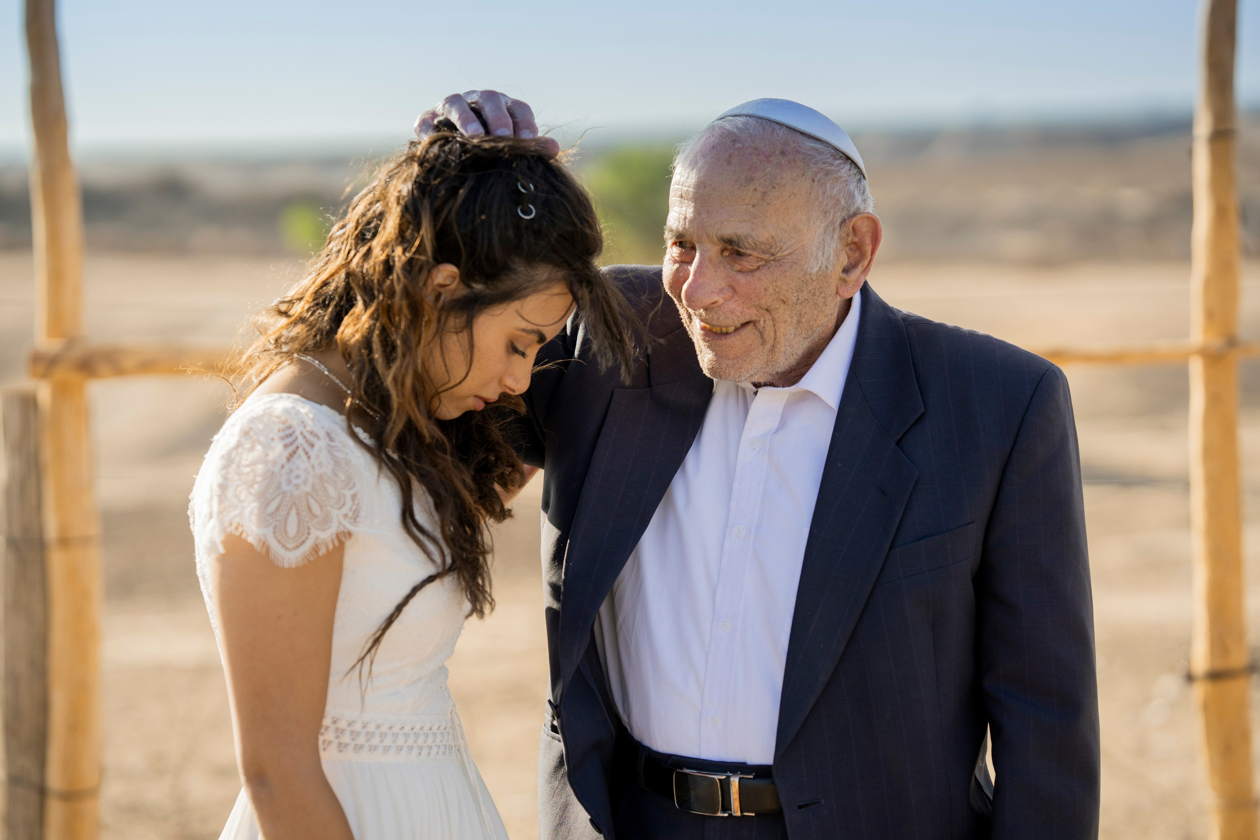 אביה ואחיה. יוסף מזרחי צילום חתונה, ברית וזוגיות. צלם מקצועי שאוהב להוציא אתכם הכי יפים ברגעים הכי מרגשים