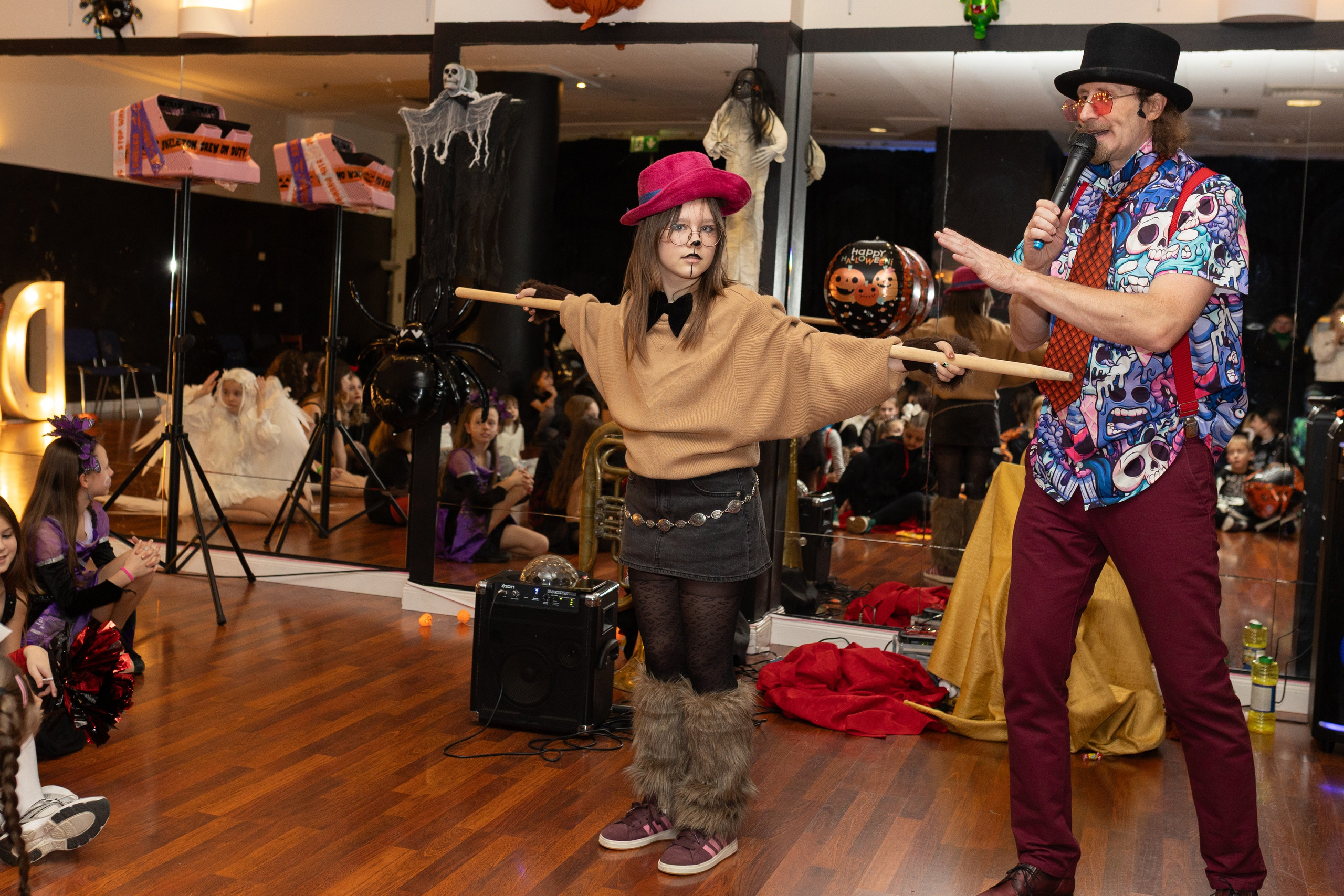 Leo dance studio Helloween 2025. Семейный и детский фотограф в Варшаве Мила Бобровская