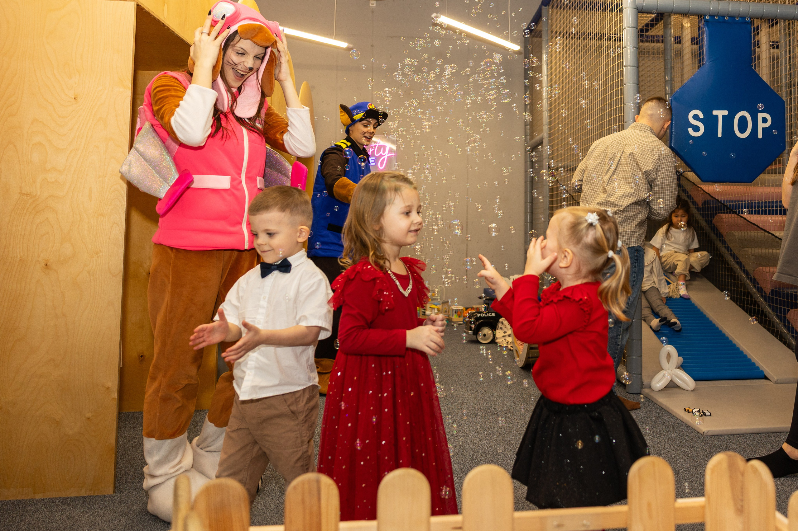 День рождения Артёма 24 января 2026 года. Семейный и детский фотограф в Варшаве Мила Бобровская