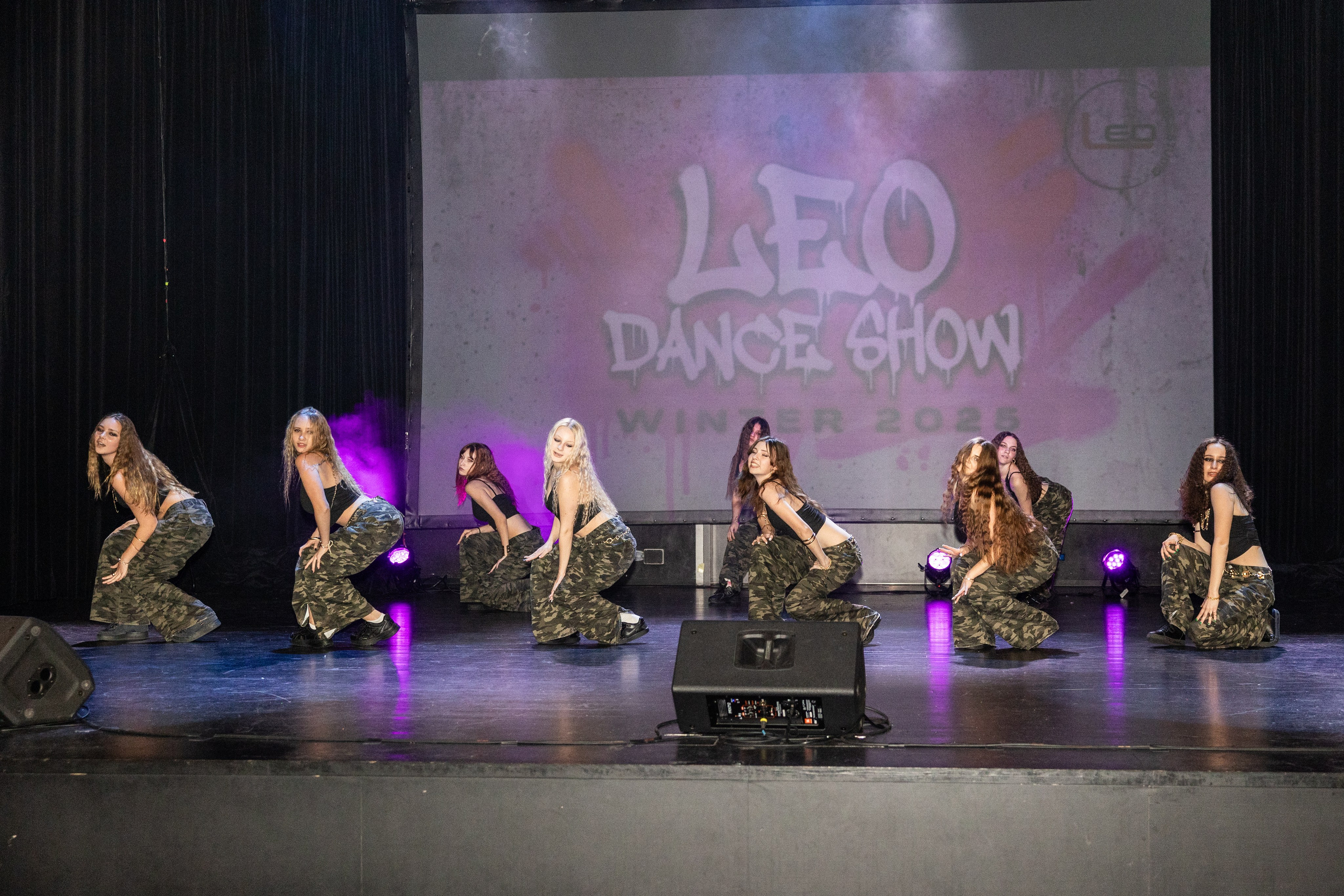 LEO DANCE SHOW WINTER 2025. Семейный и детский фотограф в Варшаве Мила Бобровская