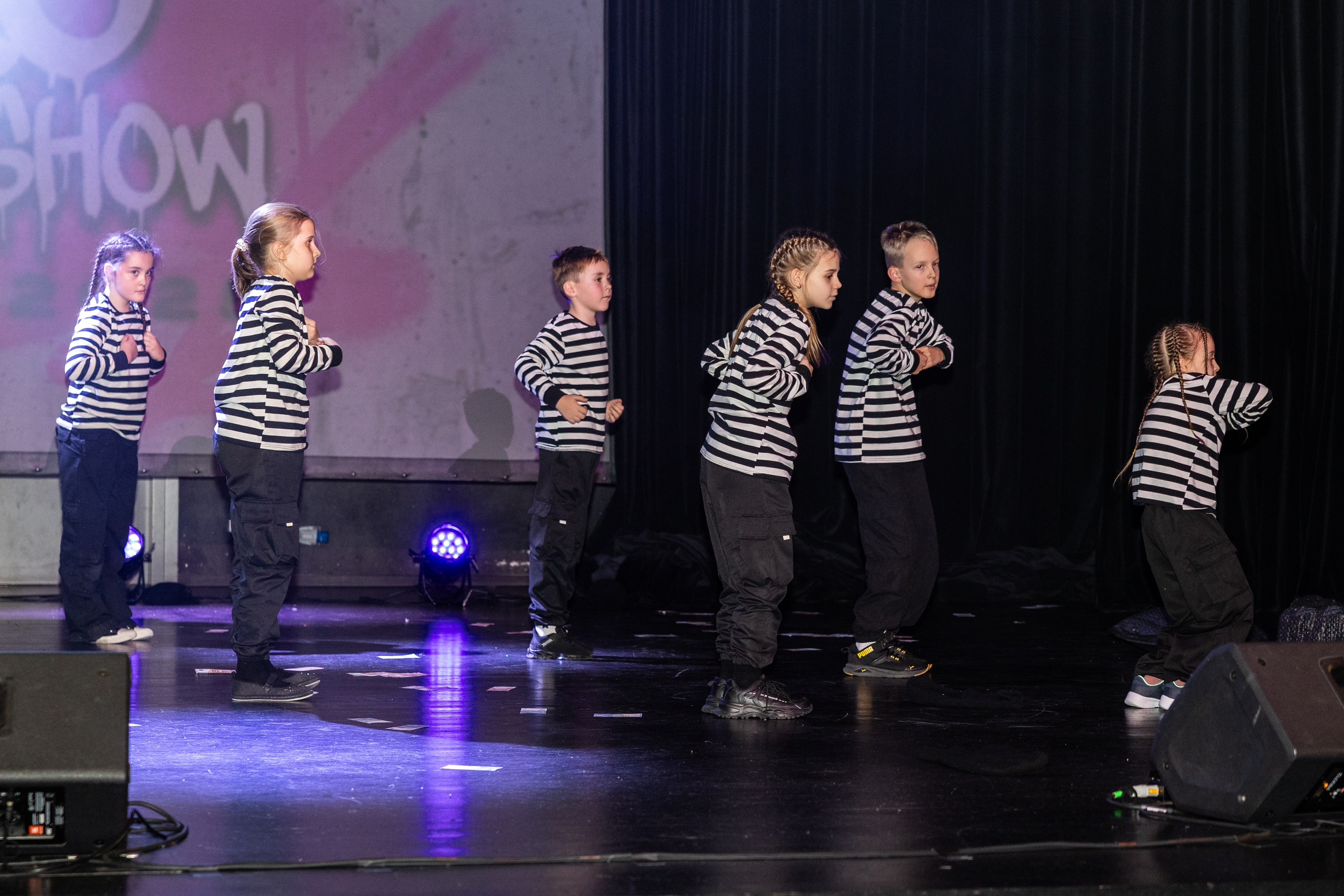 LEO DANCE SHOW WINTER 2025. Семейный и детский фотограф в Варшаве Мила Бобровская