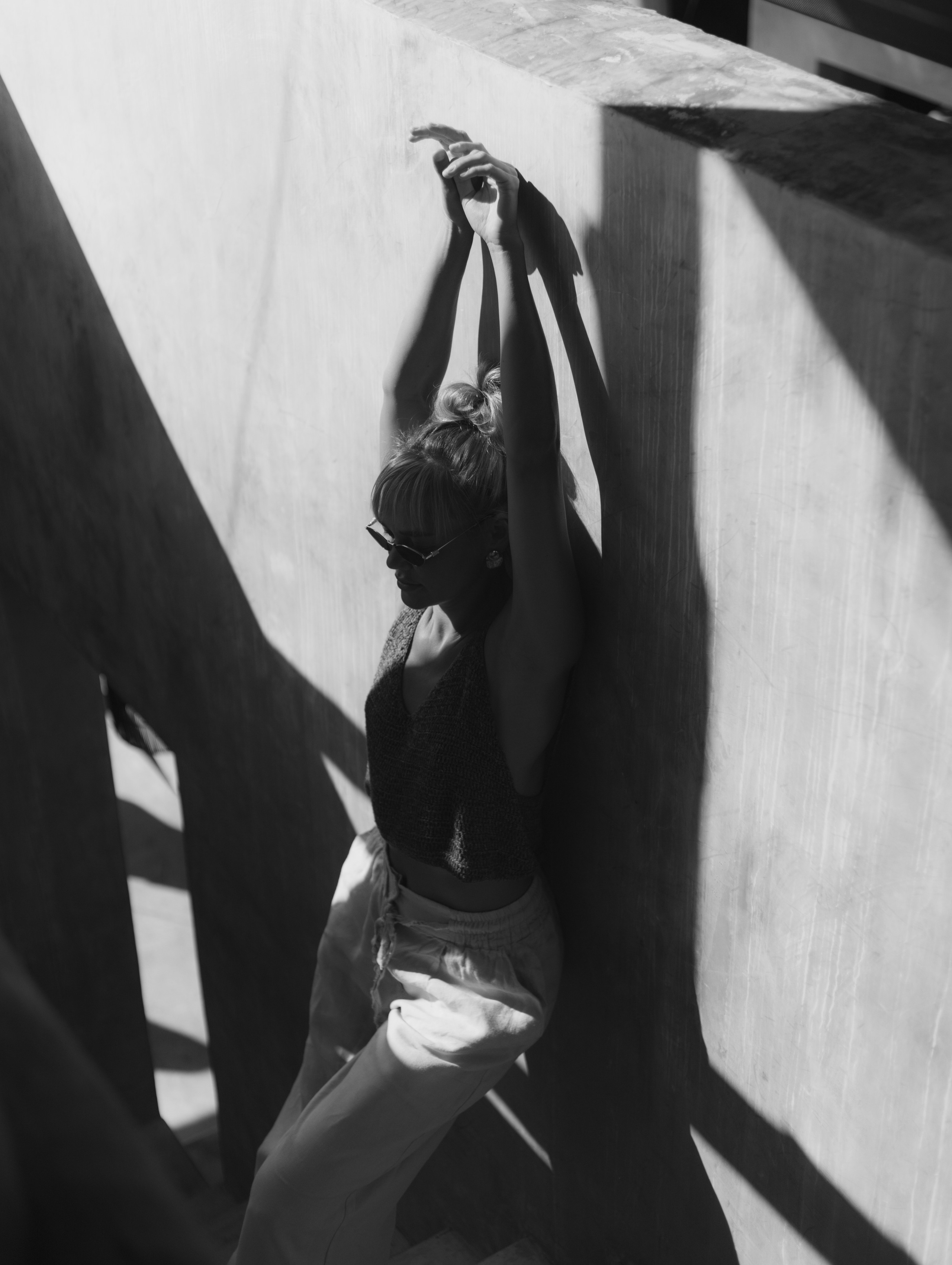 INDIVIDUAL WOMEN'S PHOTO SHOOT. HOME