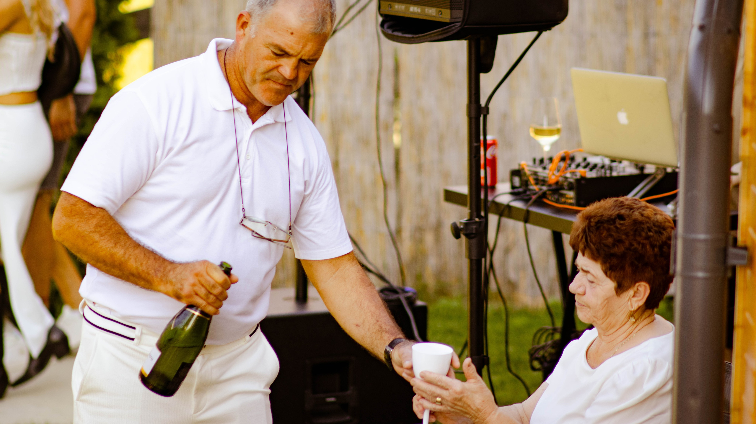 Radu Ababi Zi de Nastere. Acasa