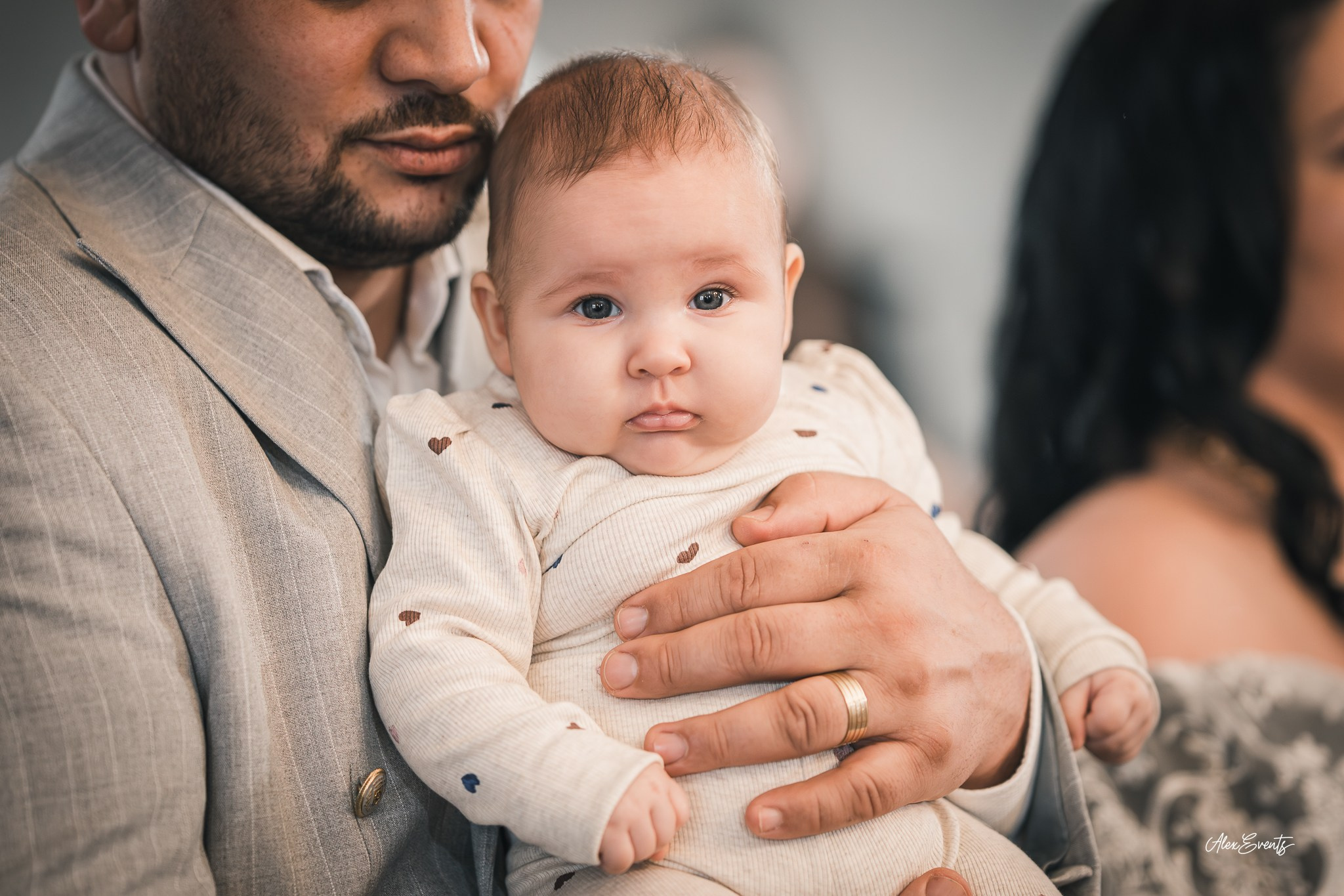 Fotograf Botez Roman Danemarca la biserica romaneasca din Agerbæk| Alex Events. AlexEvents Fotograf / Videograf de evenimente Danemarca DK Horsens, Arhus, Odense, Vejle.Nunta, botez, foto-studio