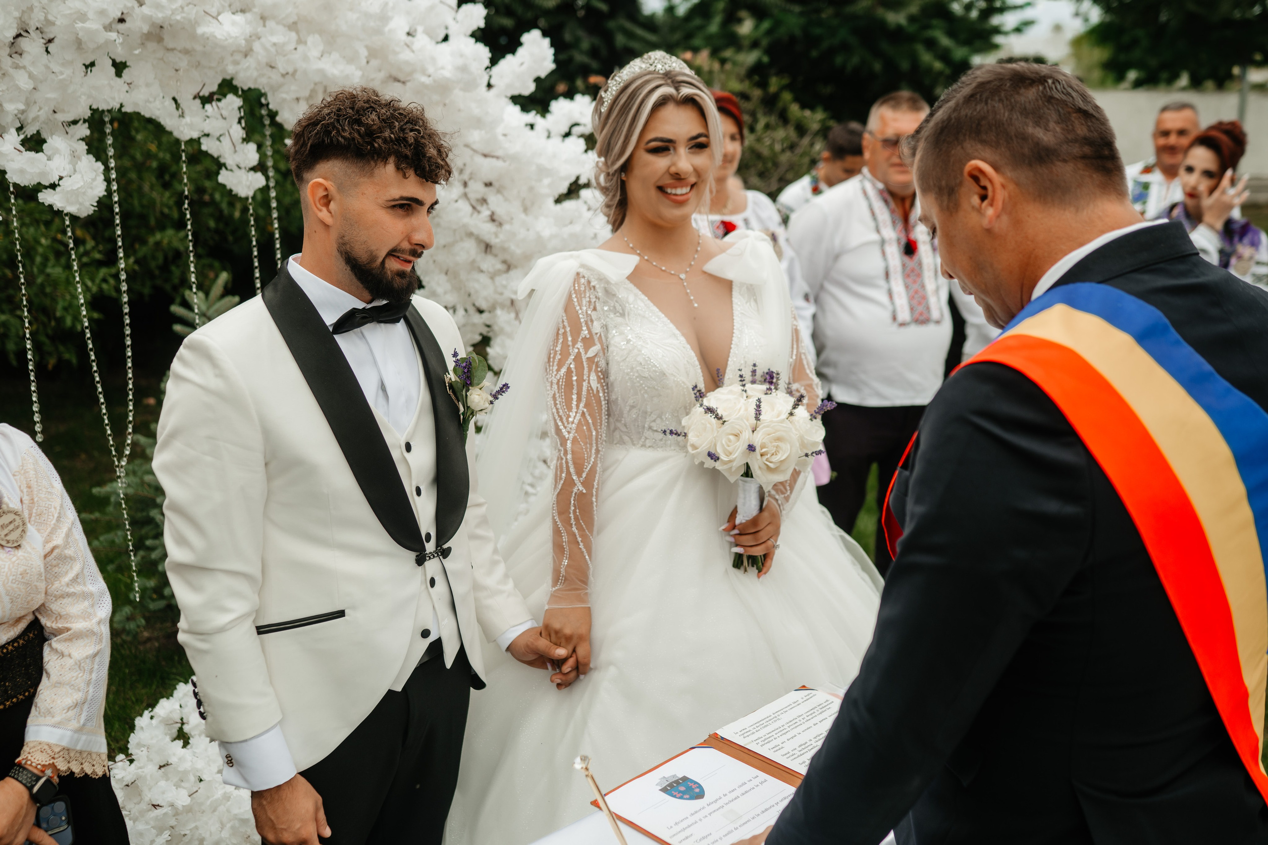 🤎 D a i a n a & D a n i e l - Wedding Day Preview. Wedding & Family Photographer