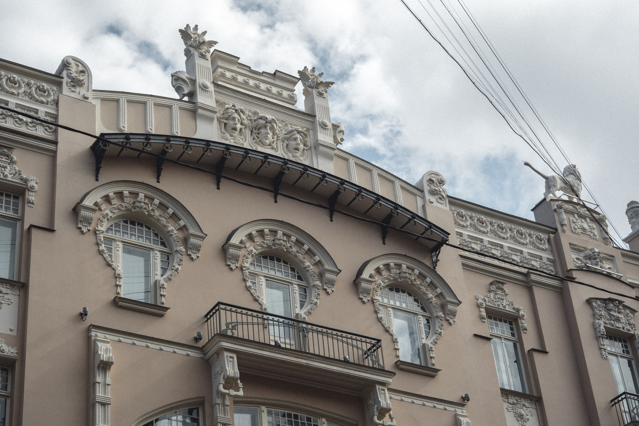 Voyage à Riga. Photographe sur Cote d’Azur. Portraits de familles, couples, enfants, événements