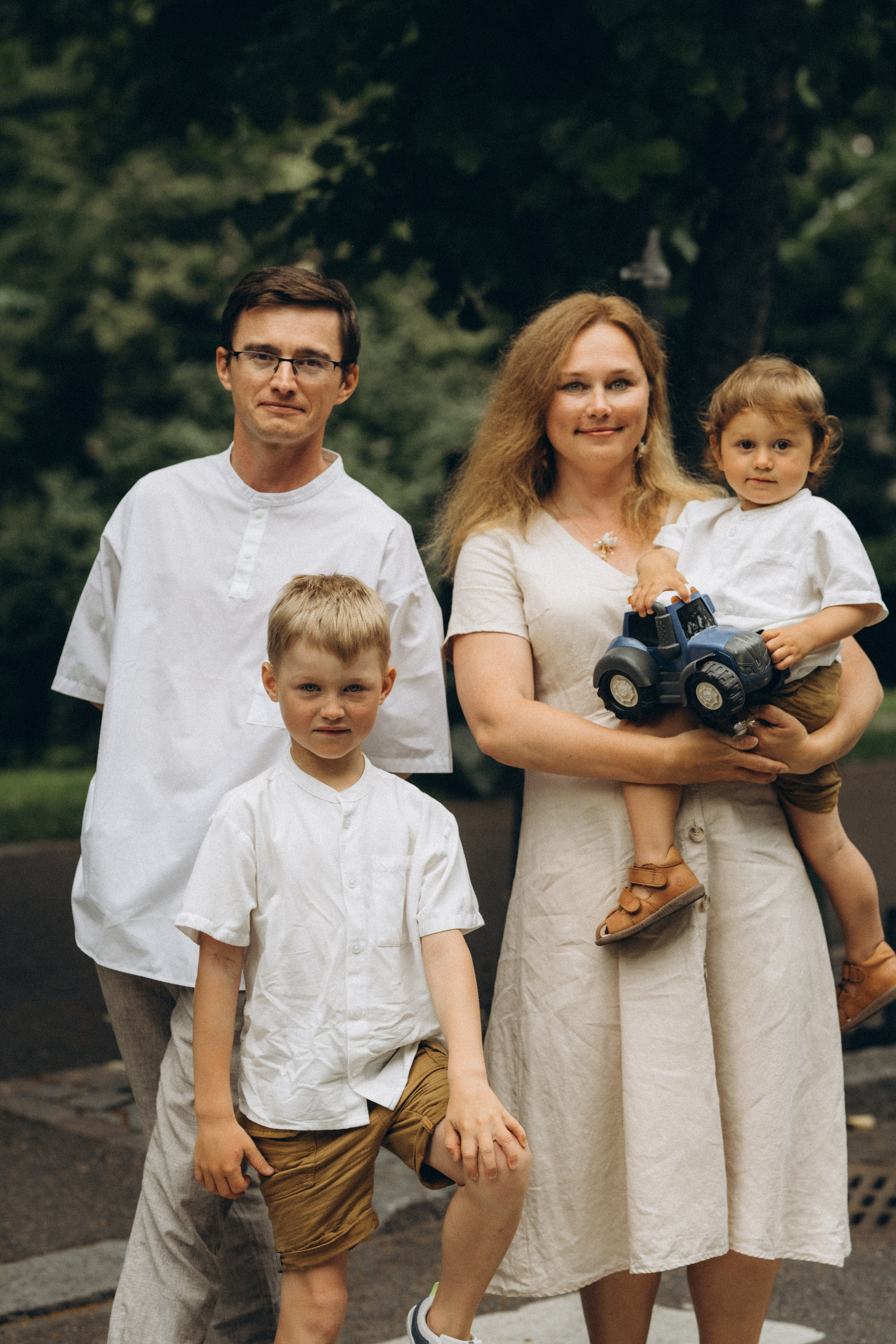 Kaivopuisto. Wedding and potrait photographer in Helsinki Vickan O