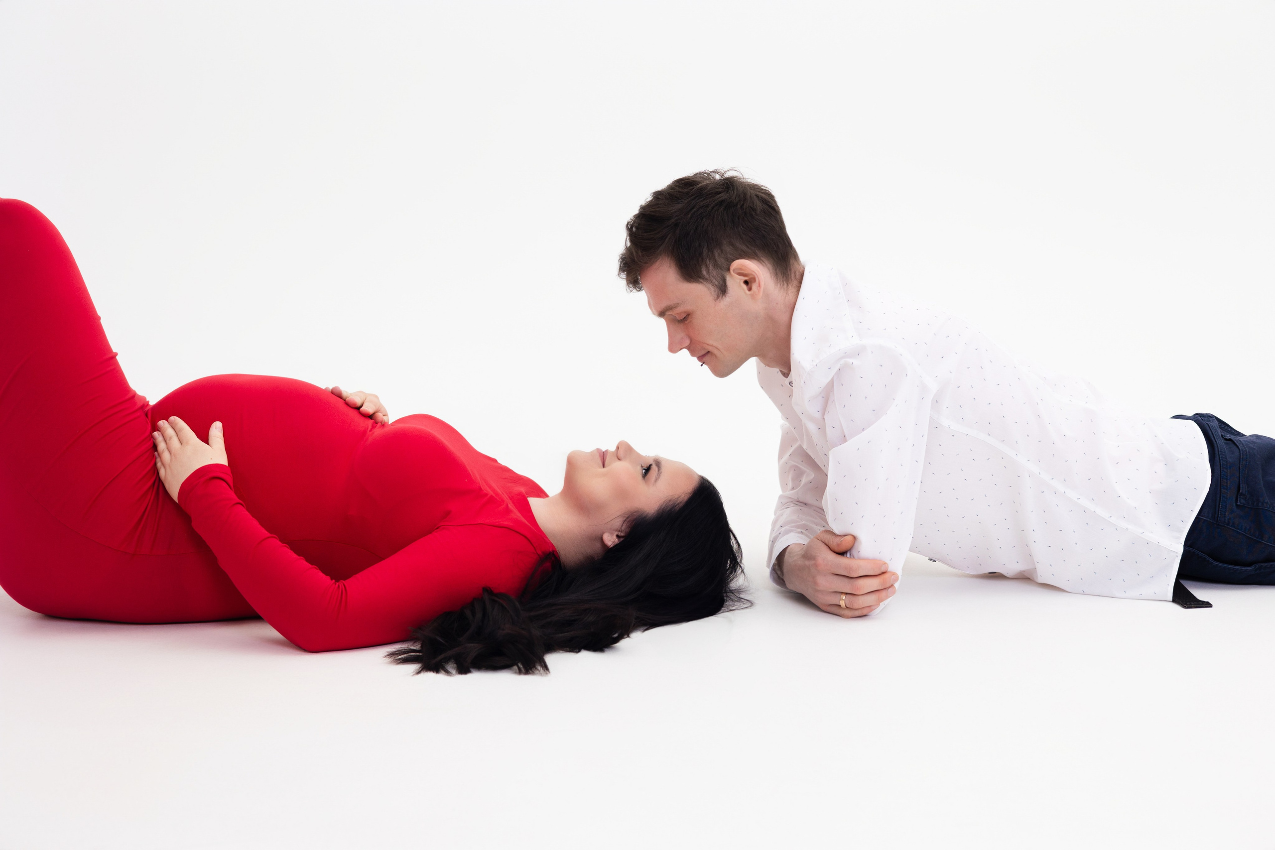 Grūtnieču fotosesija. Portretu fotosesija Rīgā| Biznesa portretu foto | Korporatīvās un darbinieku fotosesijas | Pasākumu fotogrāfs | Produktu fotogrāfs