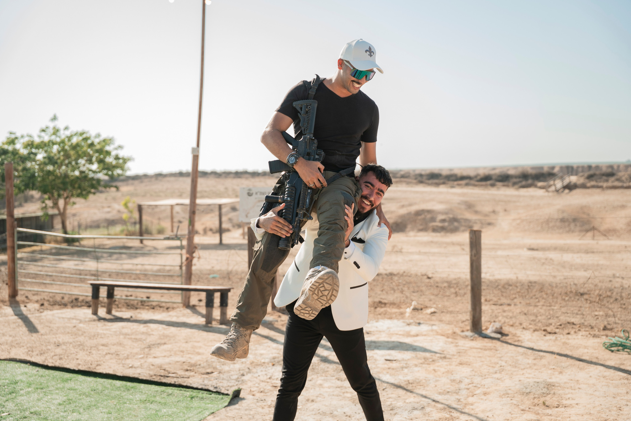אביה ואחיה. יוסף מזרחי צילום חתונה, ברית וזוגיות. צלם מקצועי שאוהב להוציא אתכם הכי יפים ברגעים הכי מרגשים