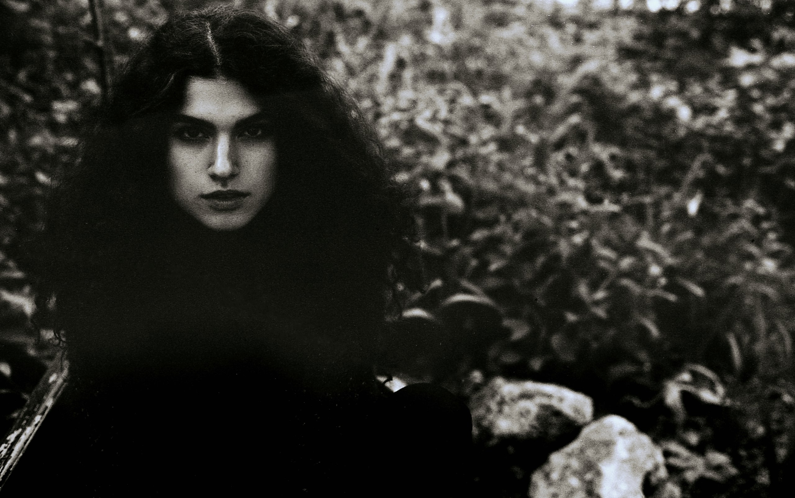 Personal | Digital & Film. Personal and fashion photography for brands and modeling agencies. Warsaw, Europe. Yaroslav Storchak