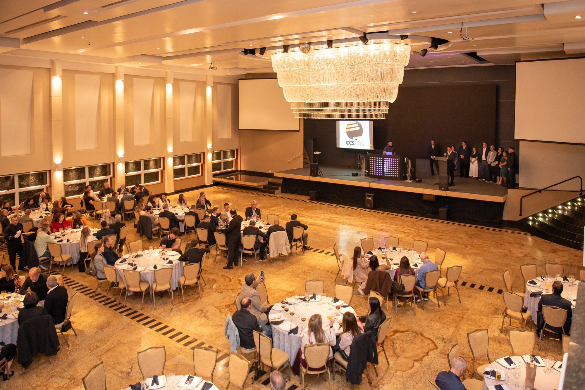 Clube dos Corretores de Seguros do ABC. 78 Imagens