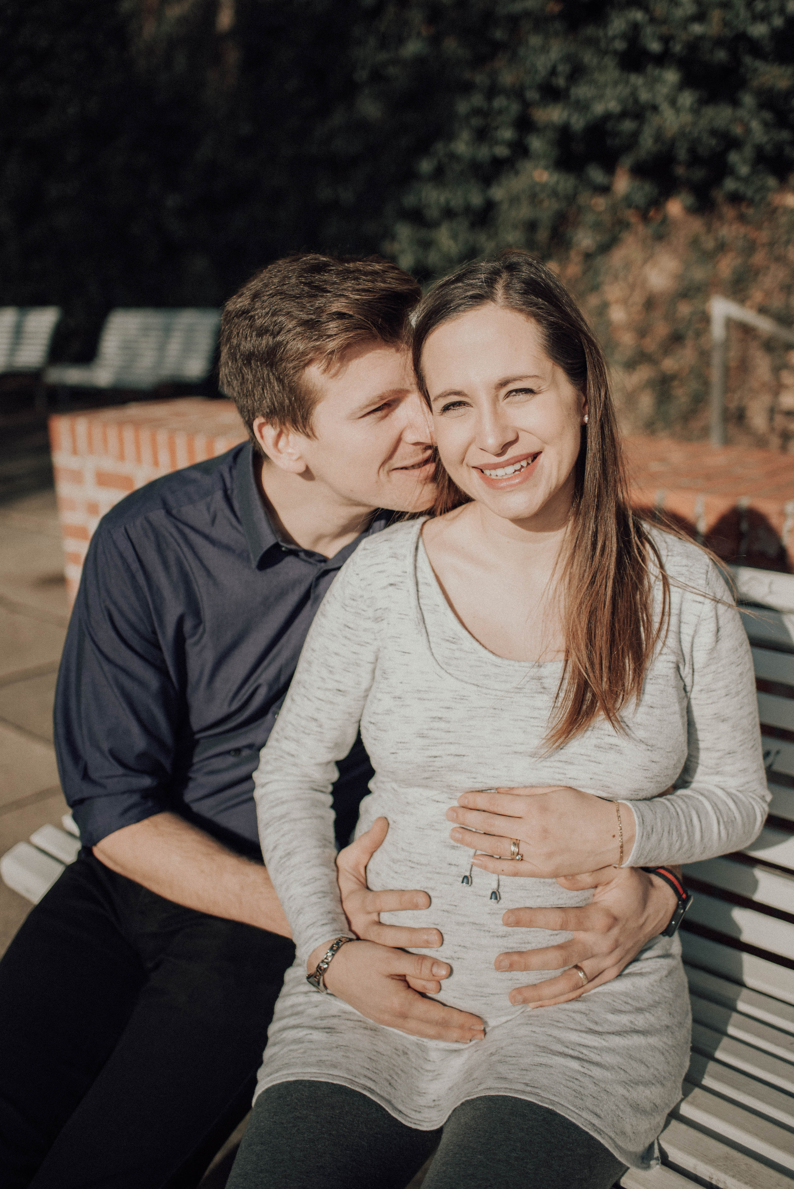 Veronika Jirková Couple in love during spring pregnancy photoshoot. Lifestyle, wedding and family photographer