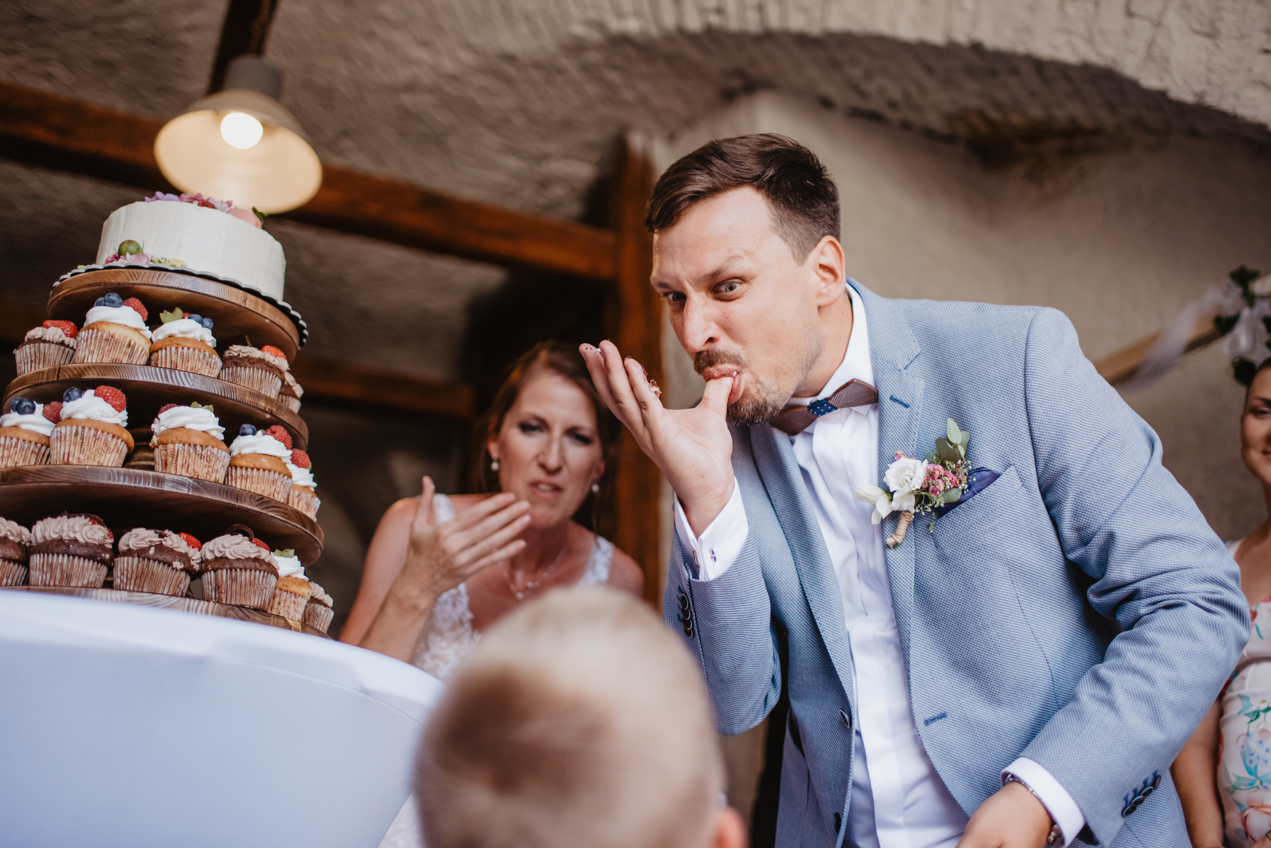 Rustic wedding. Svatba v rustikálním stylu poblíž Brna. Lifestyle, wedding and family photographer