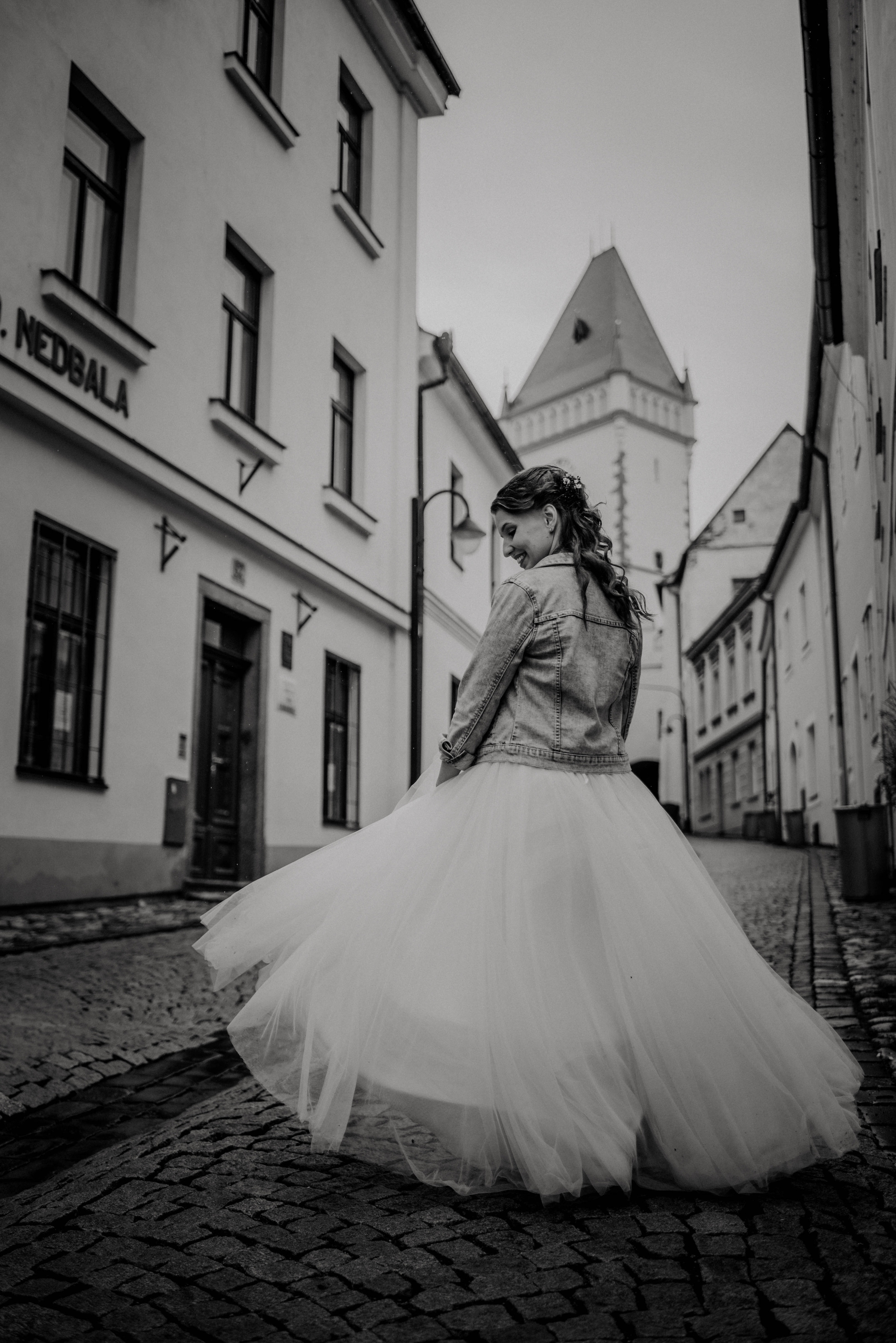 Svatba v Táboře v parku. Lifestyle, wedding and family photographer