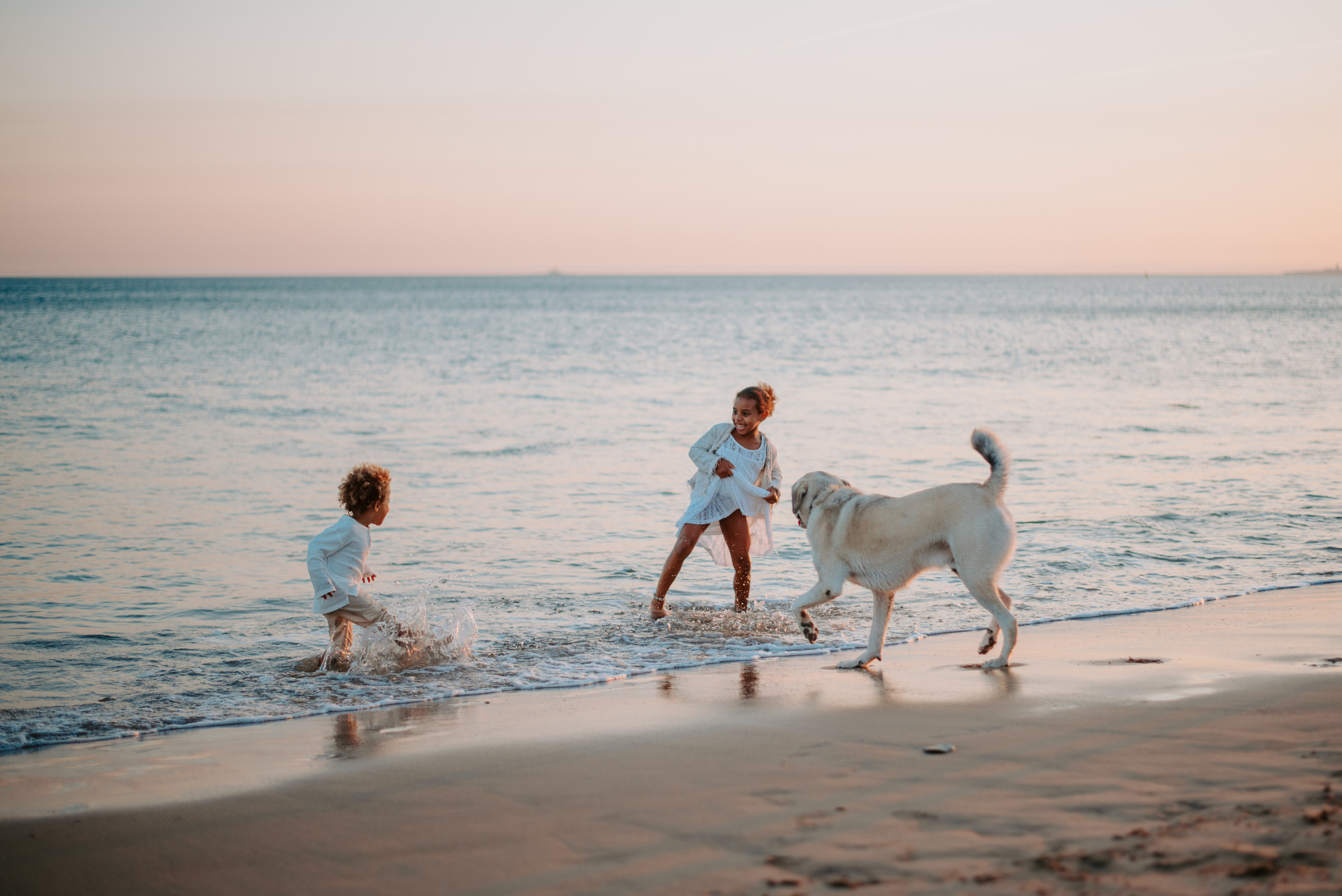 Family photographer based in Lisbon. Lifestyle, wedding and family photographer