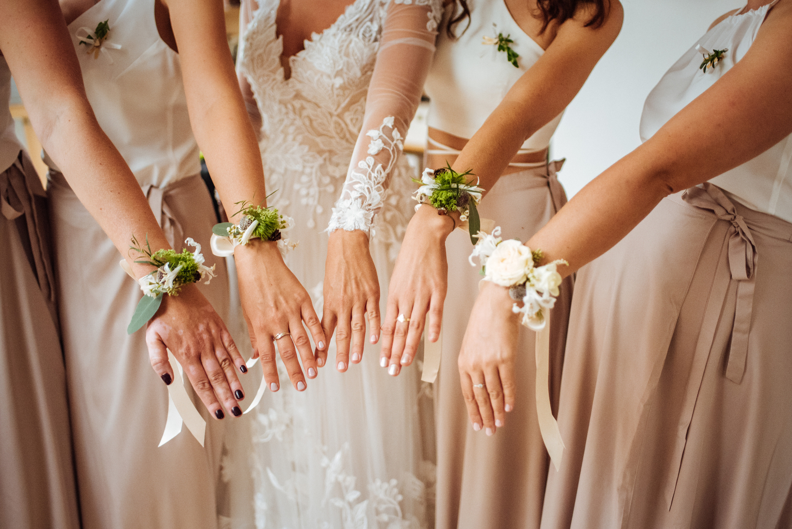 Svatba v Beskydech. Hotel Rekovice. Lifestyle, wedding and family photographer