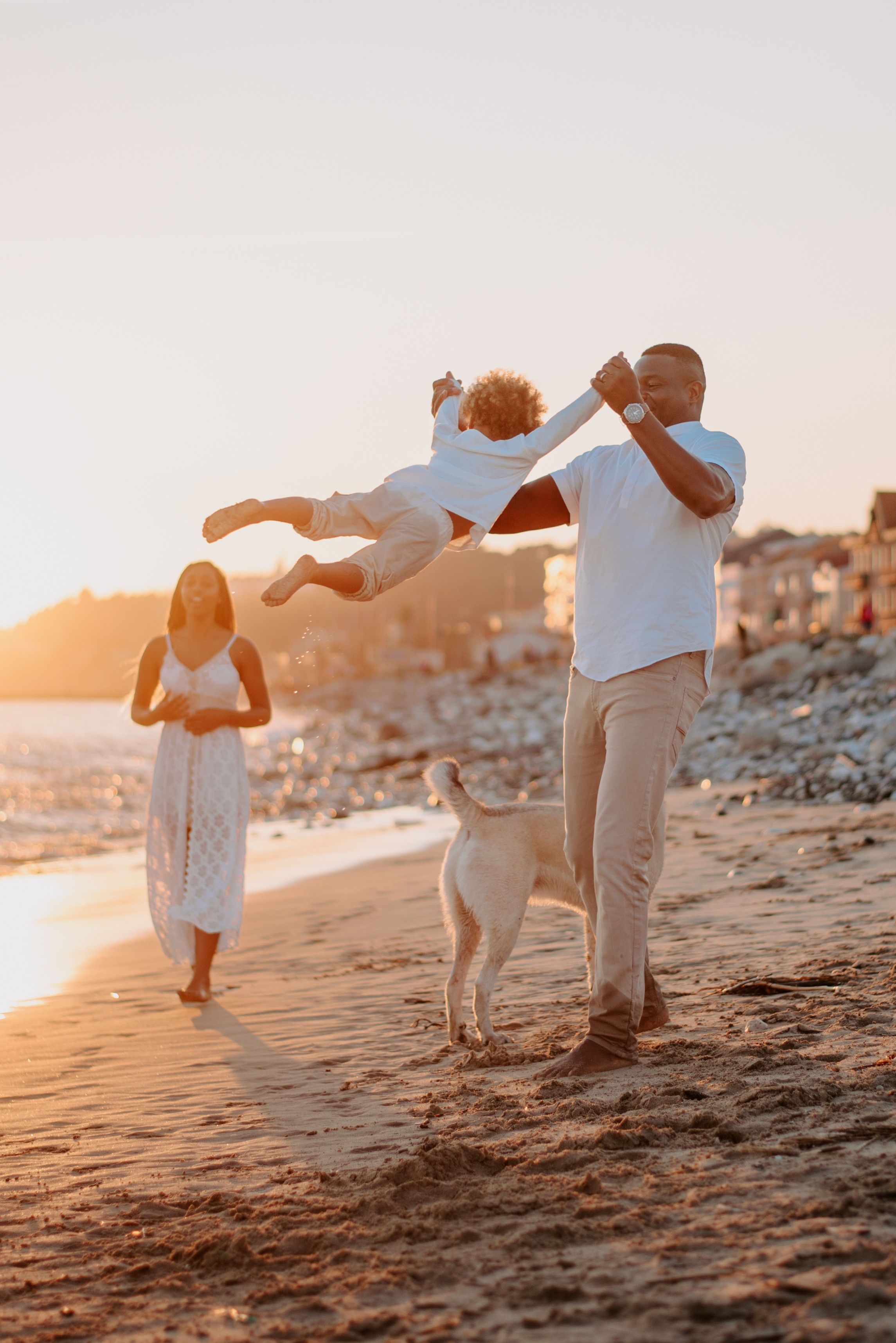 Family photographer based in Lisbon. Lifestyle, wedding and family photographer