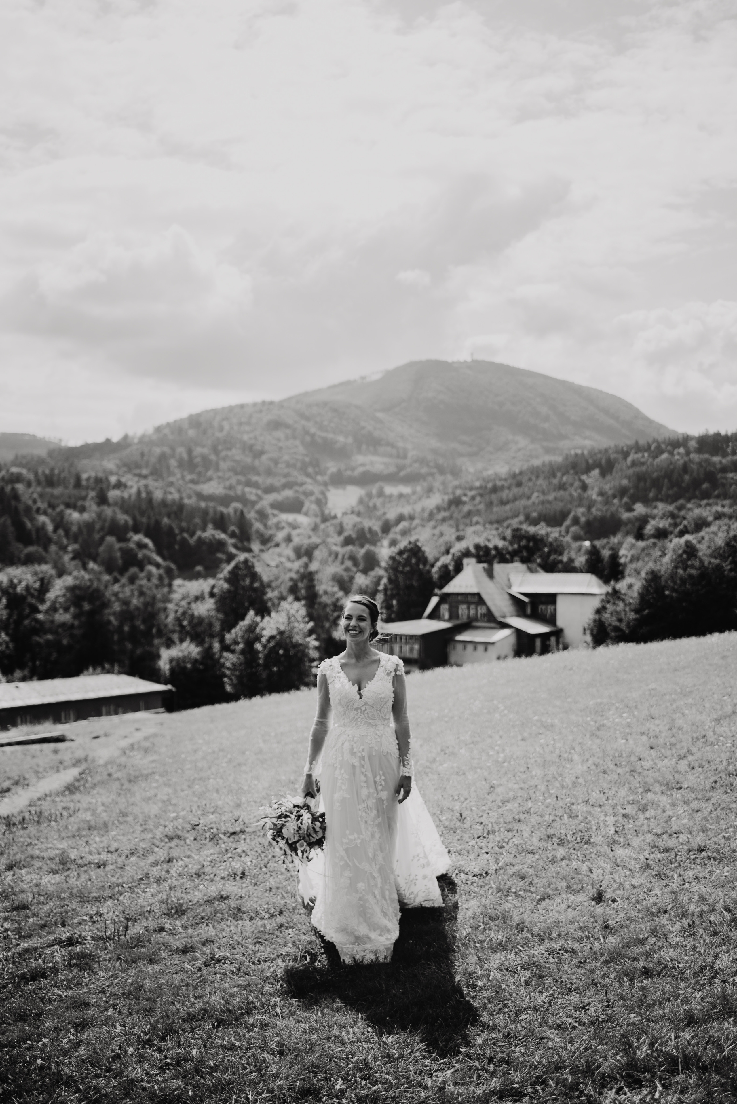 Svatba v Beskydech. Hotel Rekovice. Lifestyle, wedding and family photographer