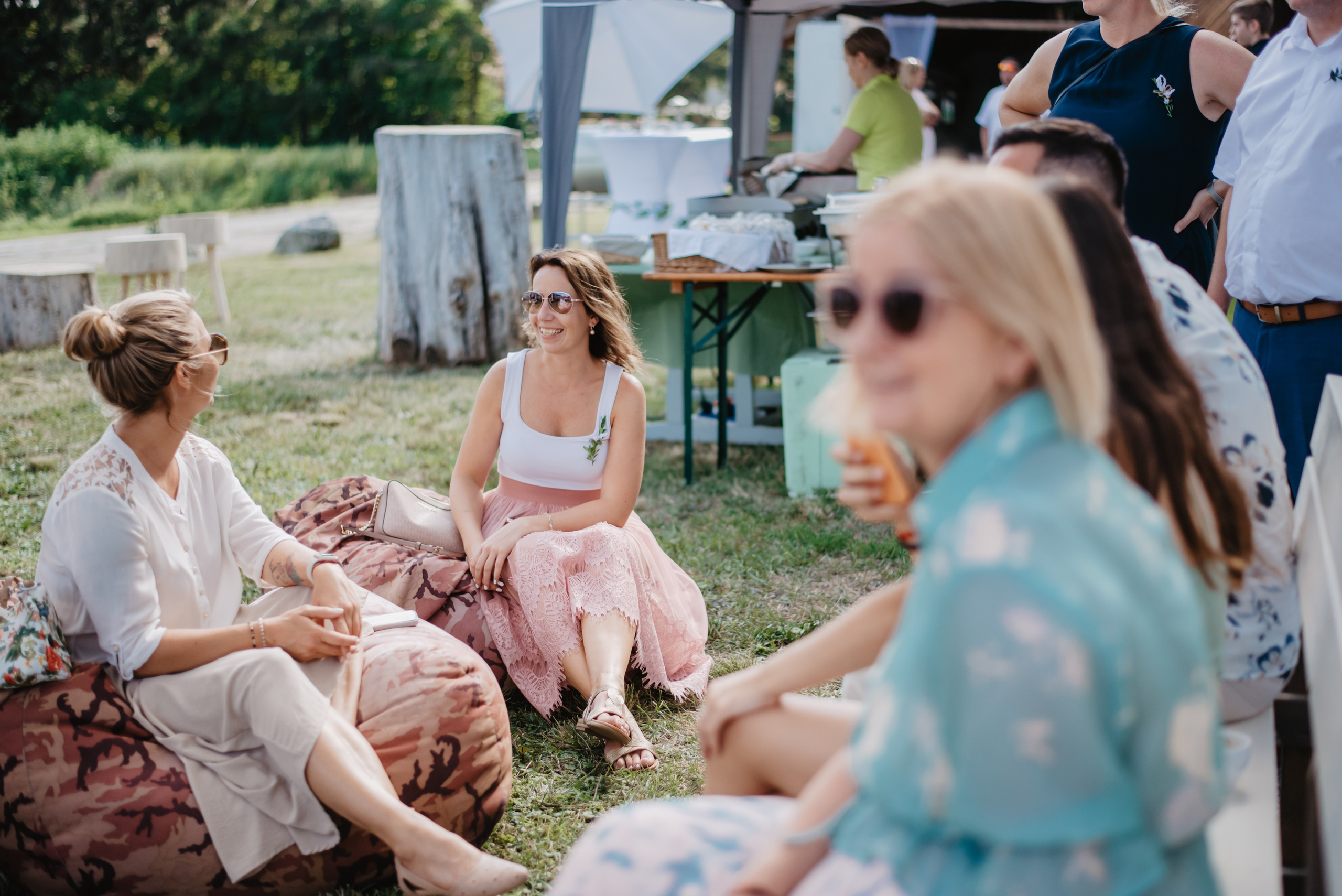 Rustic wedding. Svatba v rustikálním stylu poblíž Brna. Lifestyle, wedding and family photographer