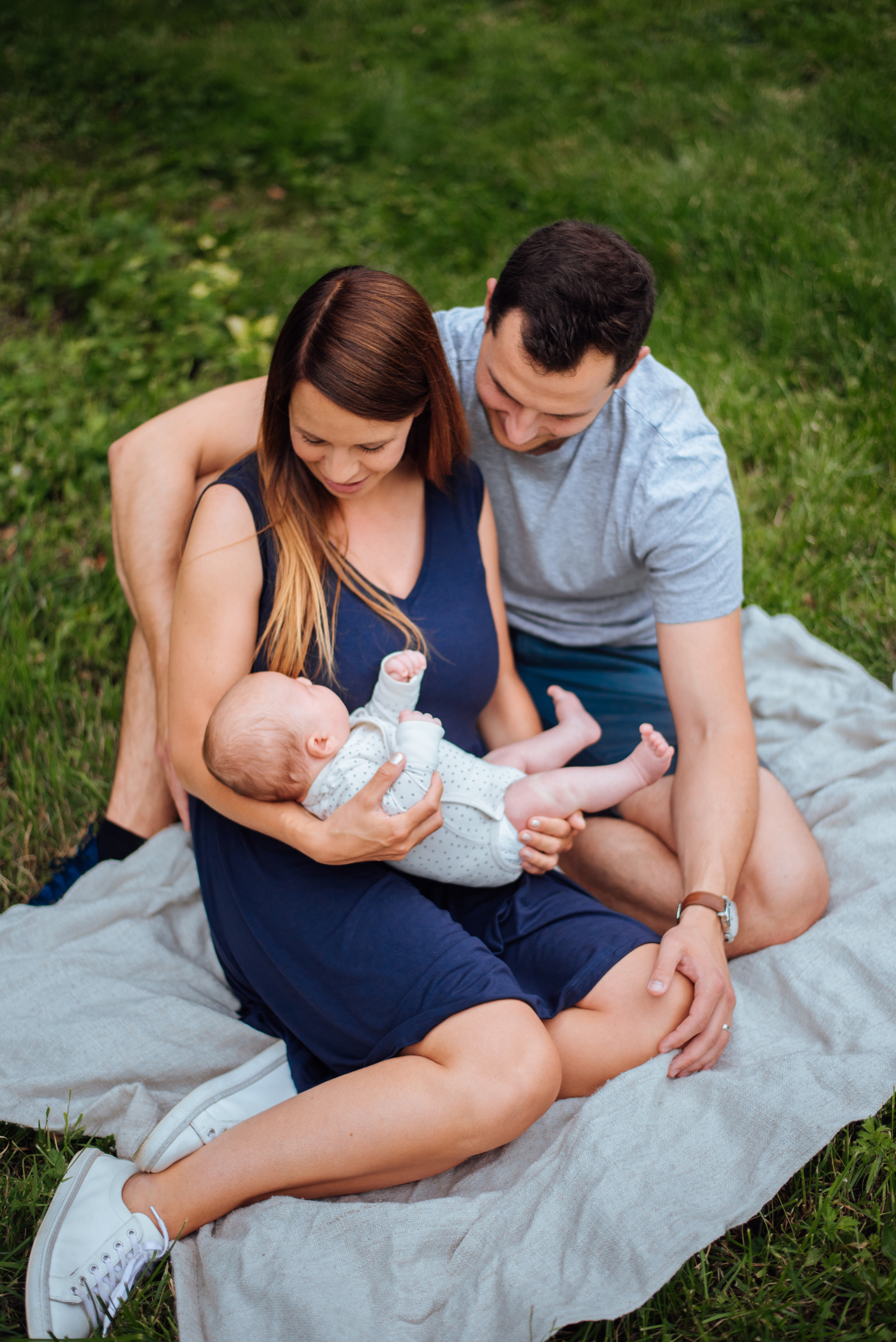 Family photoshoot. Lifestyle, wedding and family photographer