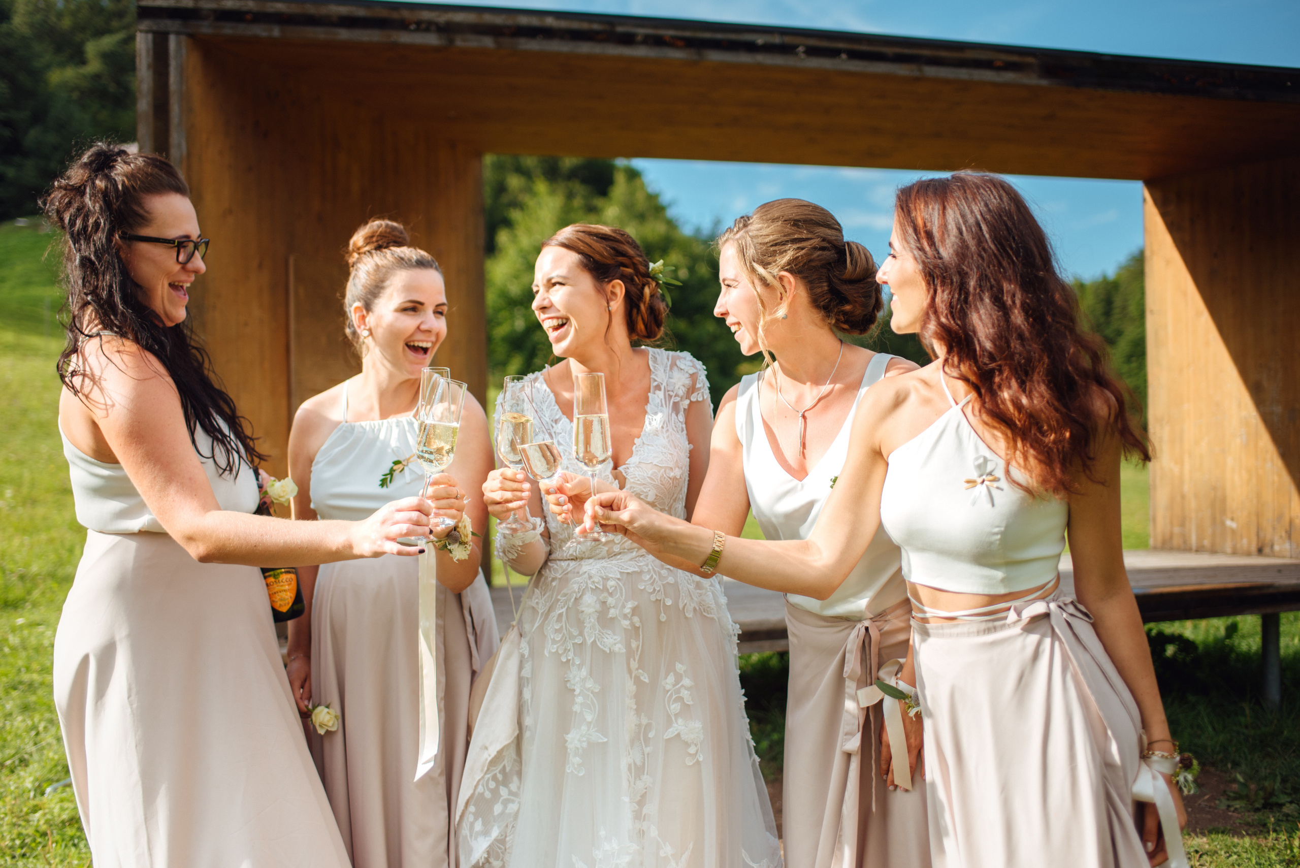 Svatba v Beskydech. Hotel Rekovice. Lifestyle, wedding and family photographer