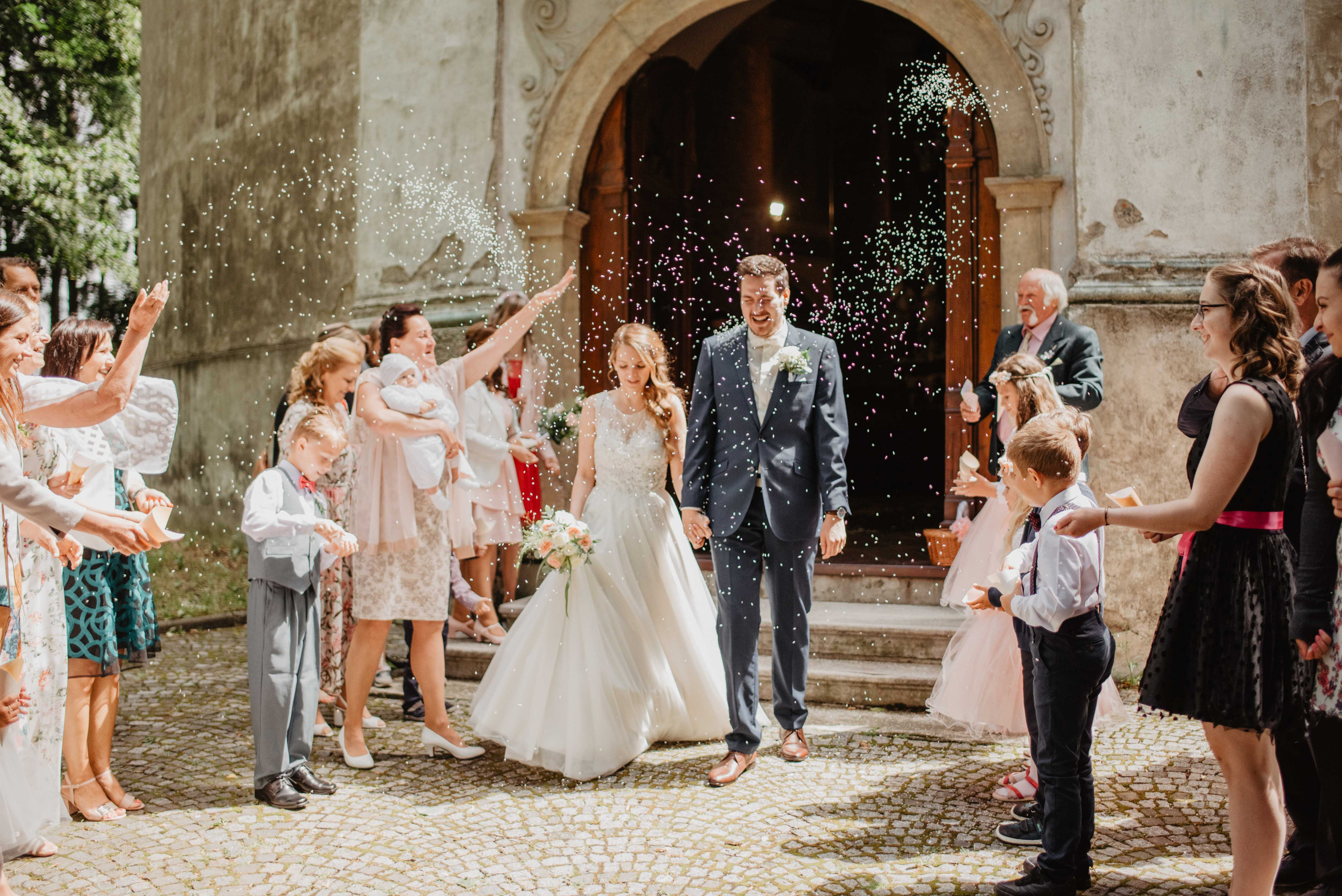 Svatba v kostele v Rýmařově. Bruntál. Lifestyle, wedding and family photographer